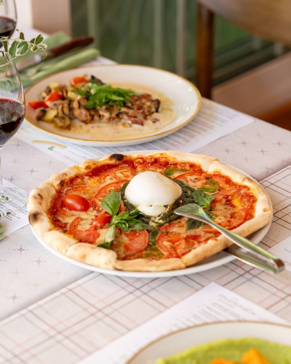 La Carbonara image 12