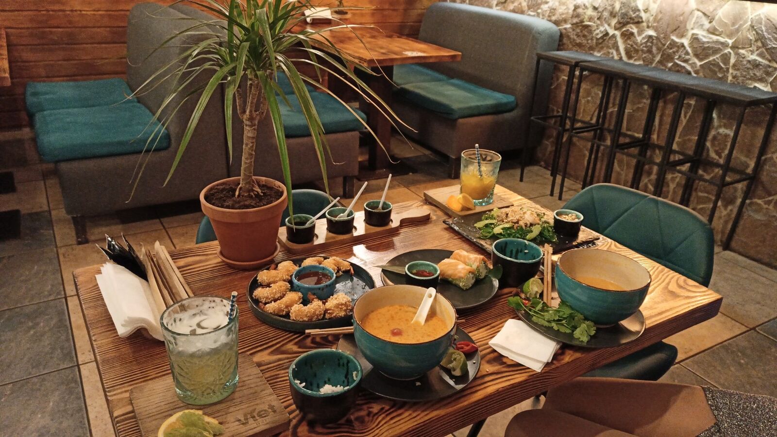 Viet Bar image 16