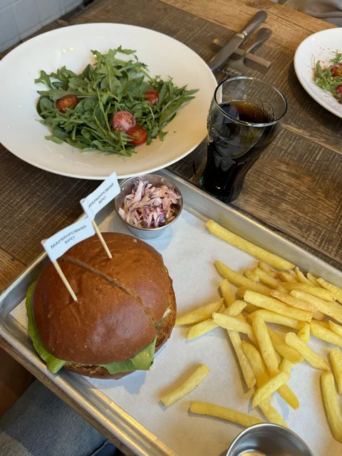 Holy Burger image 13
