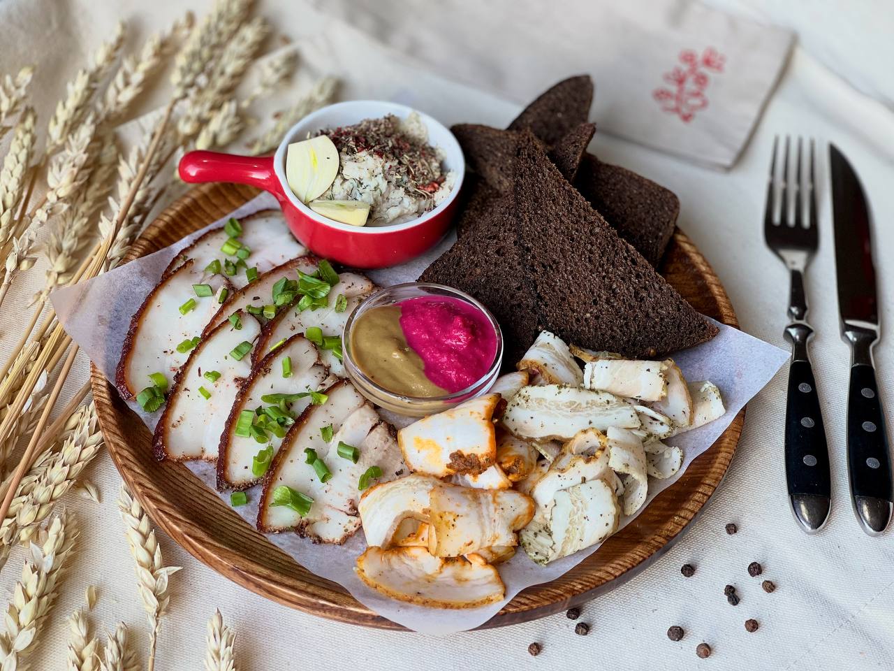 Varenychna Baluvana Halya (Varenyky Spoiled Halia) image 12