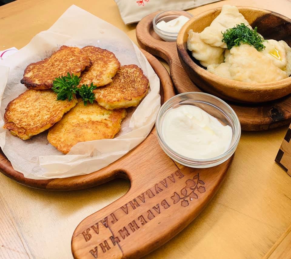 Varenychna Baluvana Halya (Varenyky Spoiled Halia) image 20