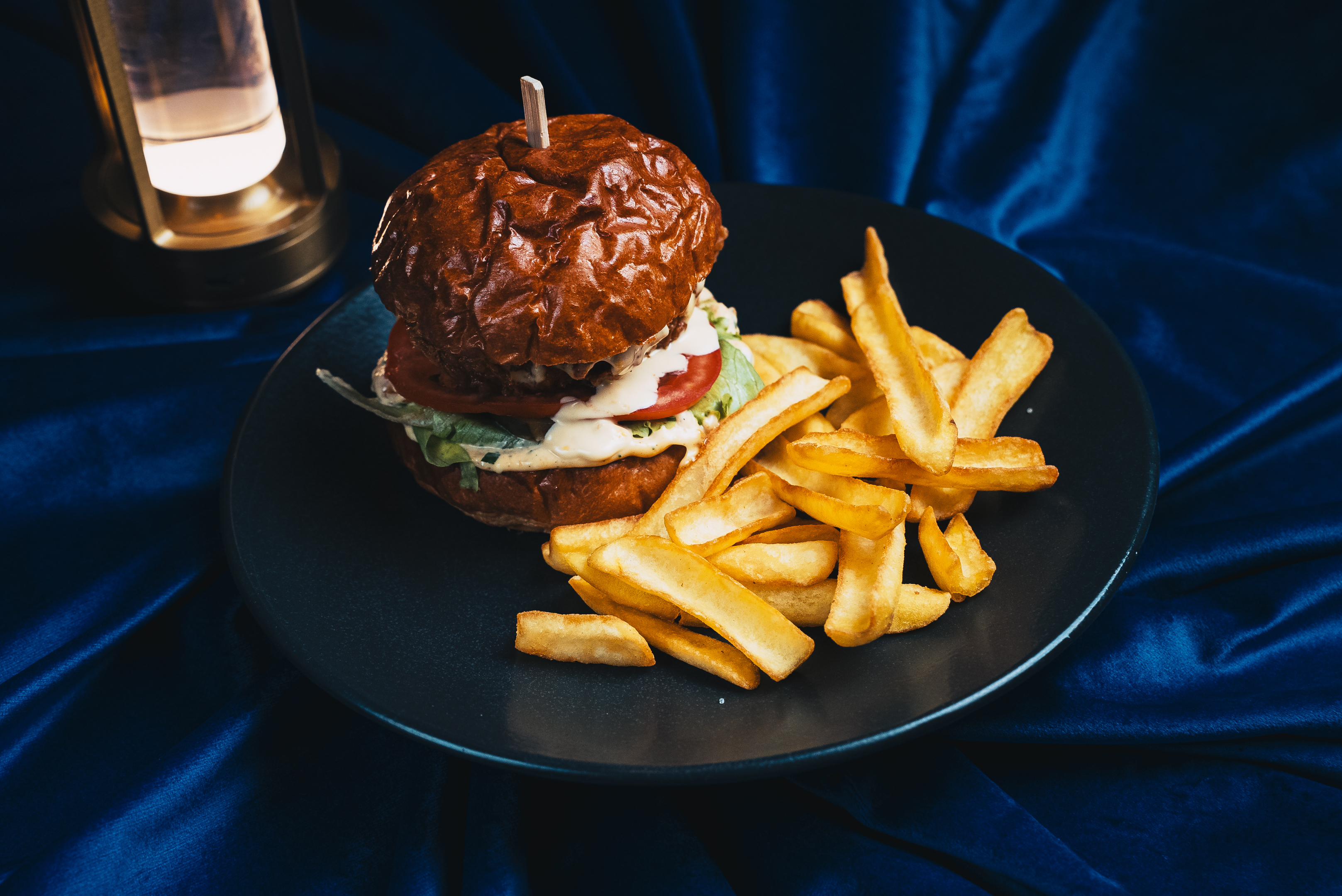 PRIDE esports premium lounge image 17