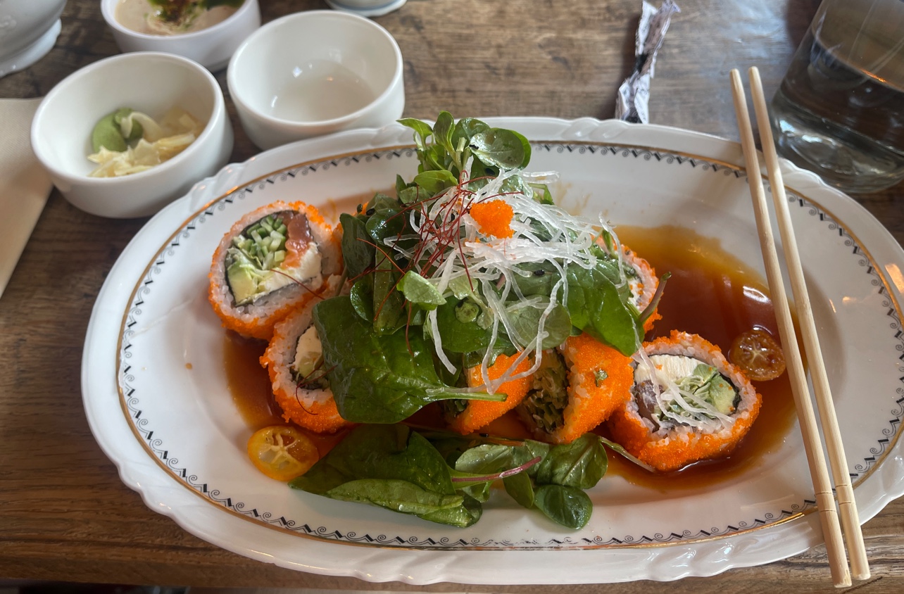 Fish&Pussycat Sushi Bar image 18