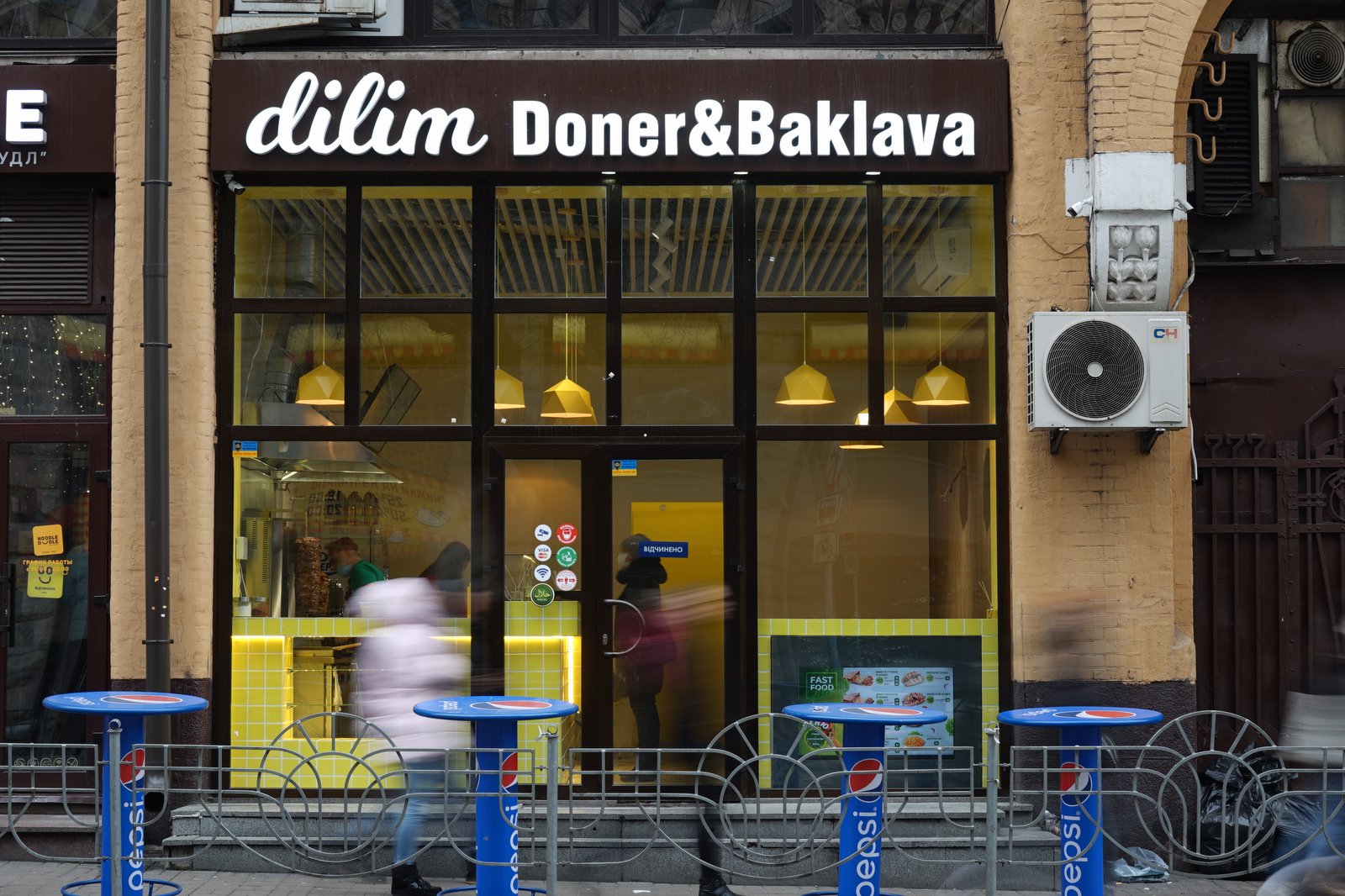 CAPITOL GRILL doner&burger image 13