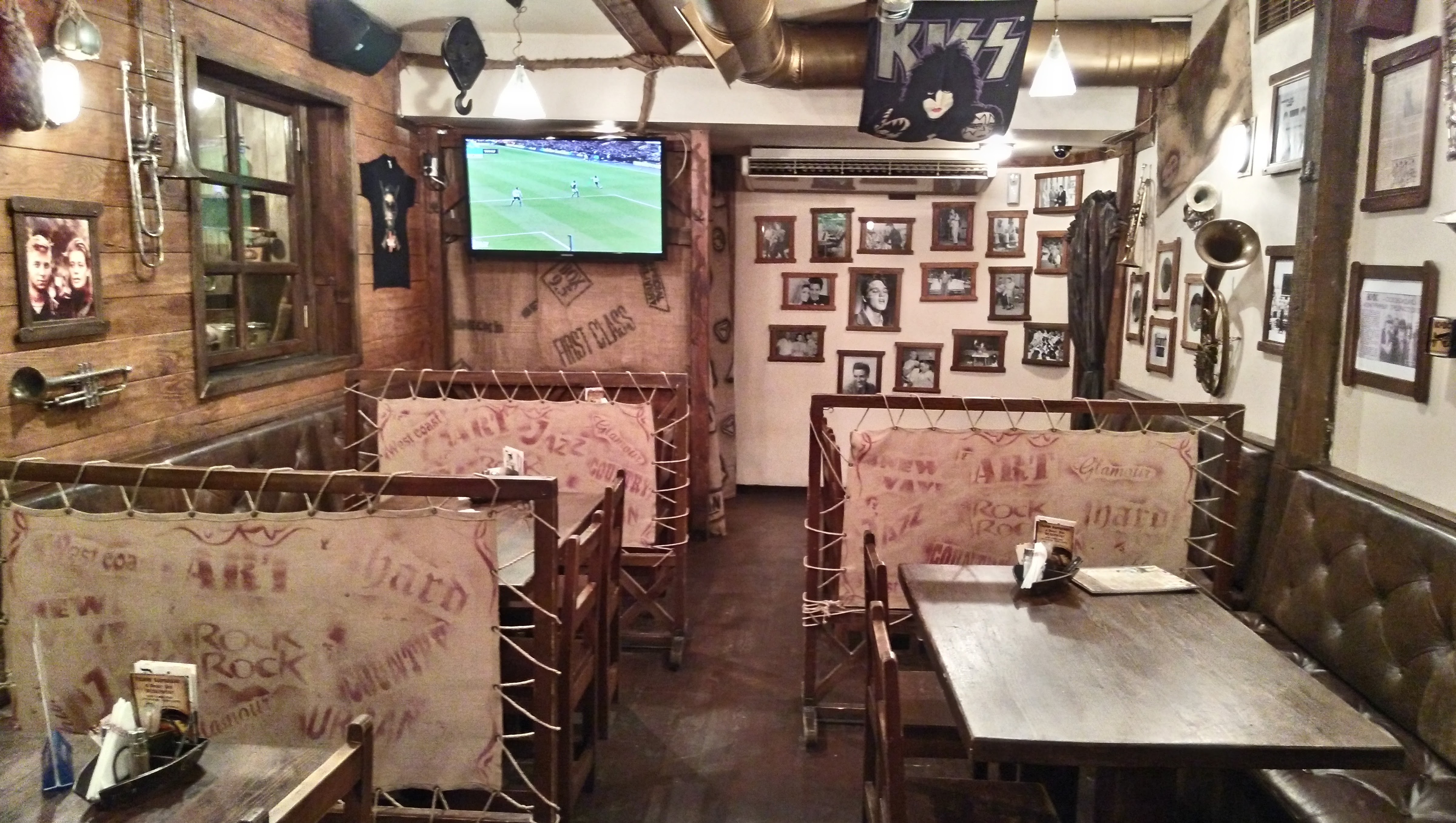 Docker Pub Karaoke image 5