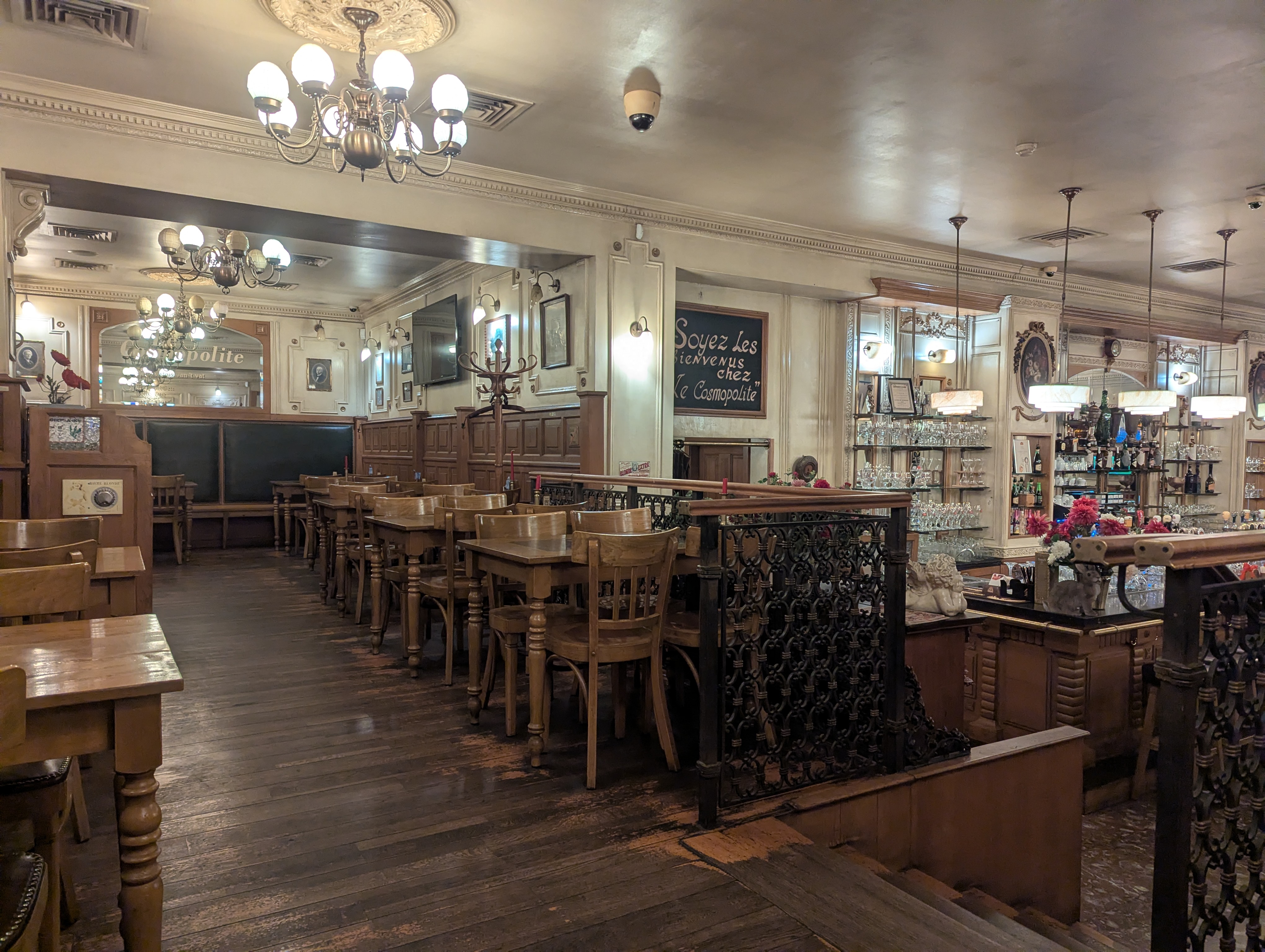 Le Cosmopolite image 13