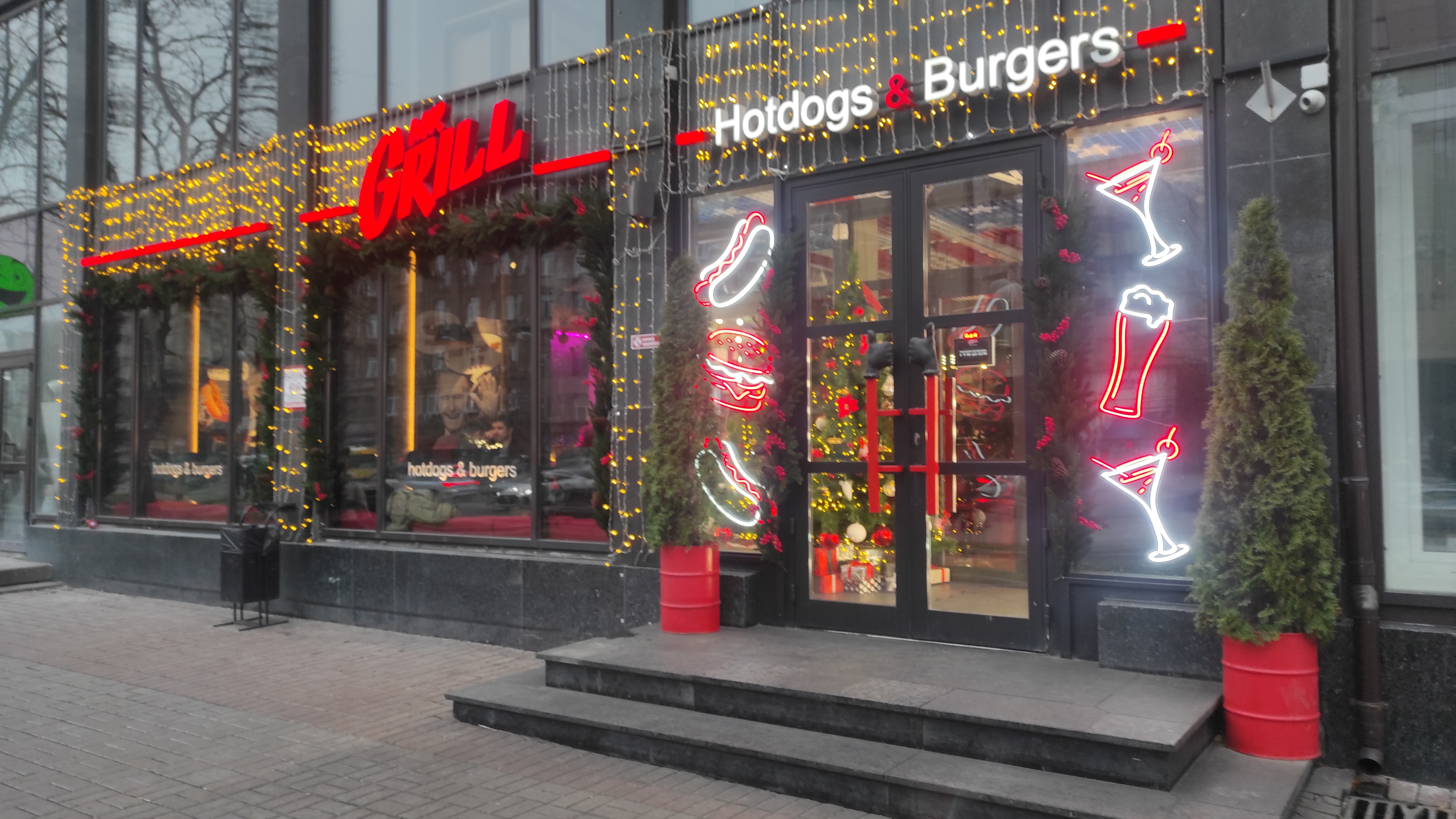 Mr. Grill Hotdogs & Burgers image 15