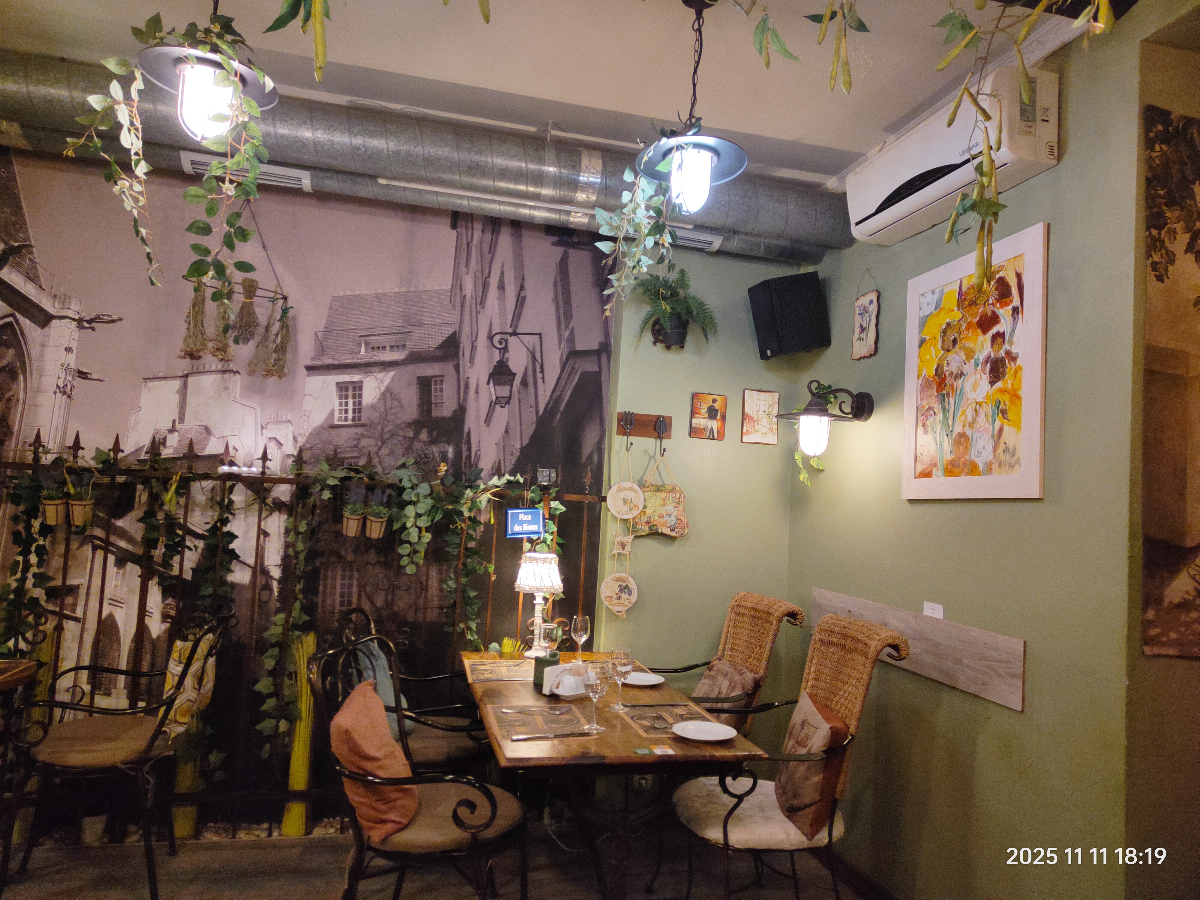 Tres Francais image 19