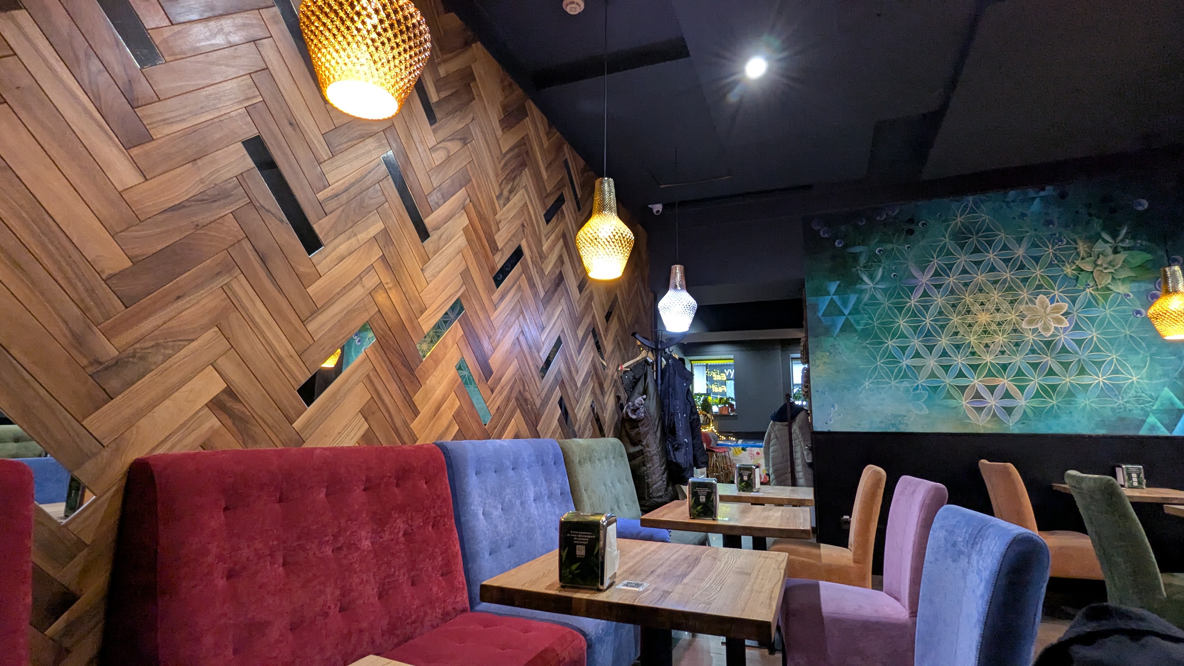 Nebos • Raw-food restaurant image 13