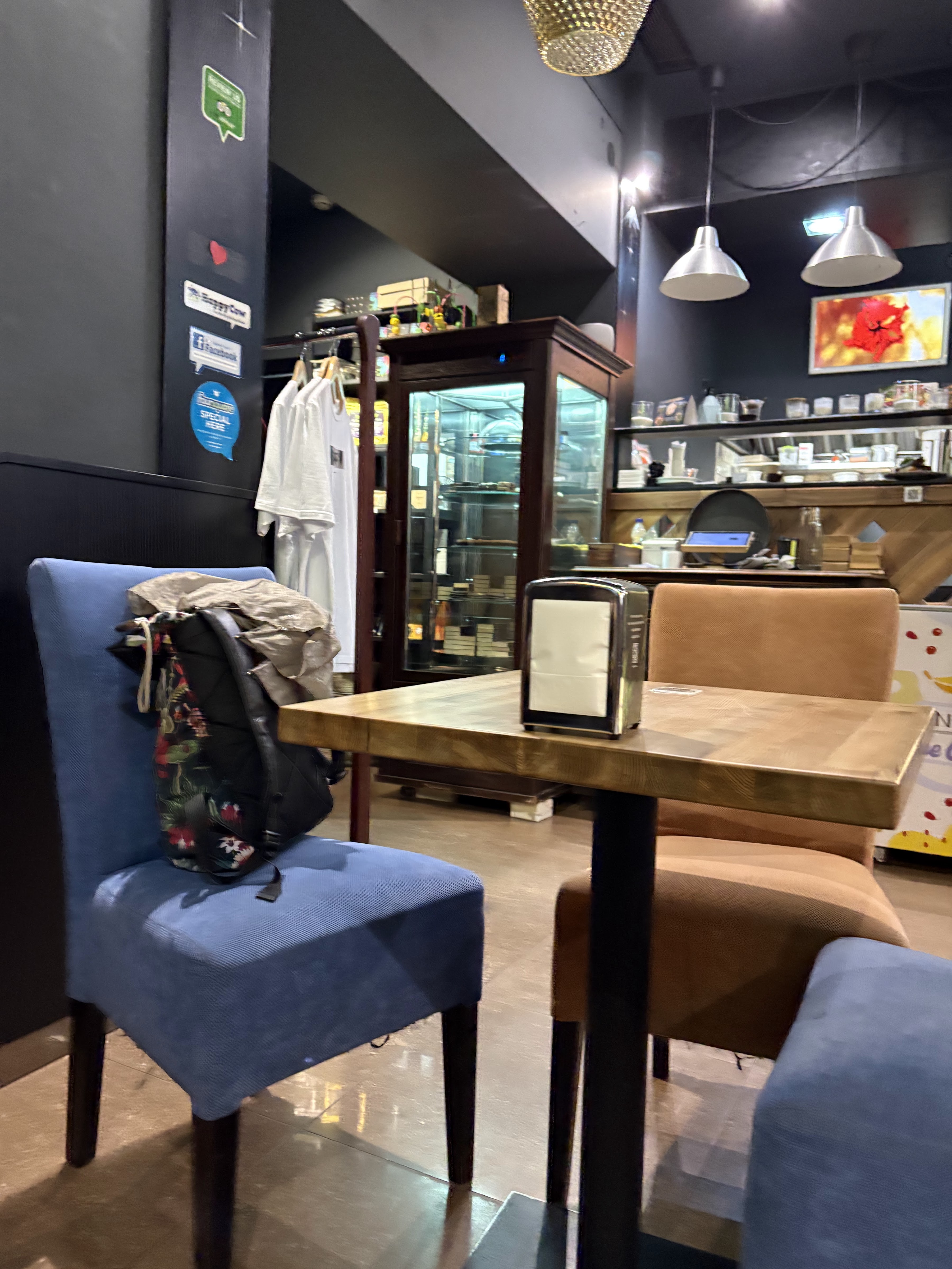 Nebos • Raw-food restaurant image 16