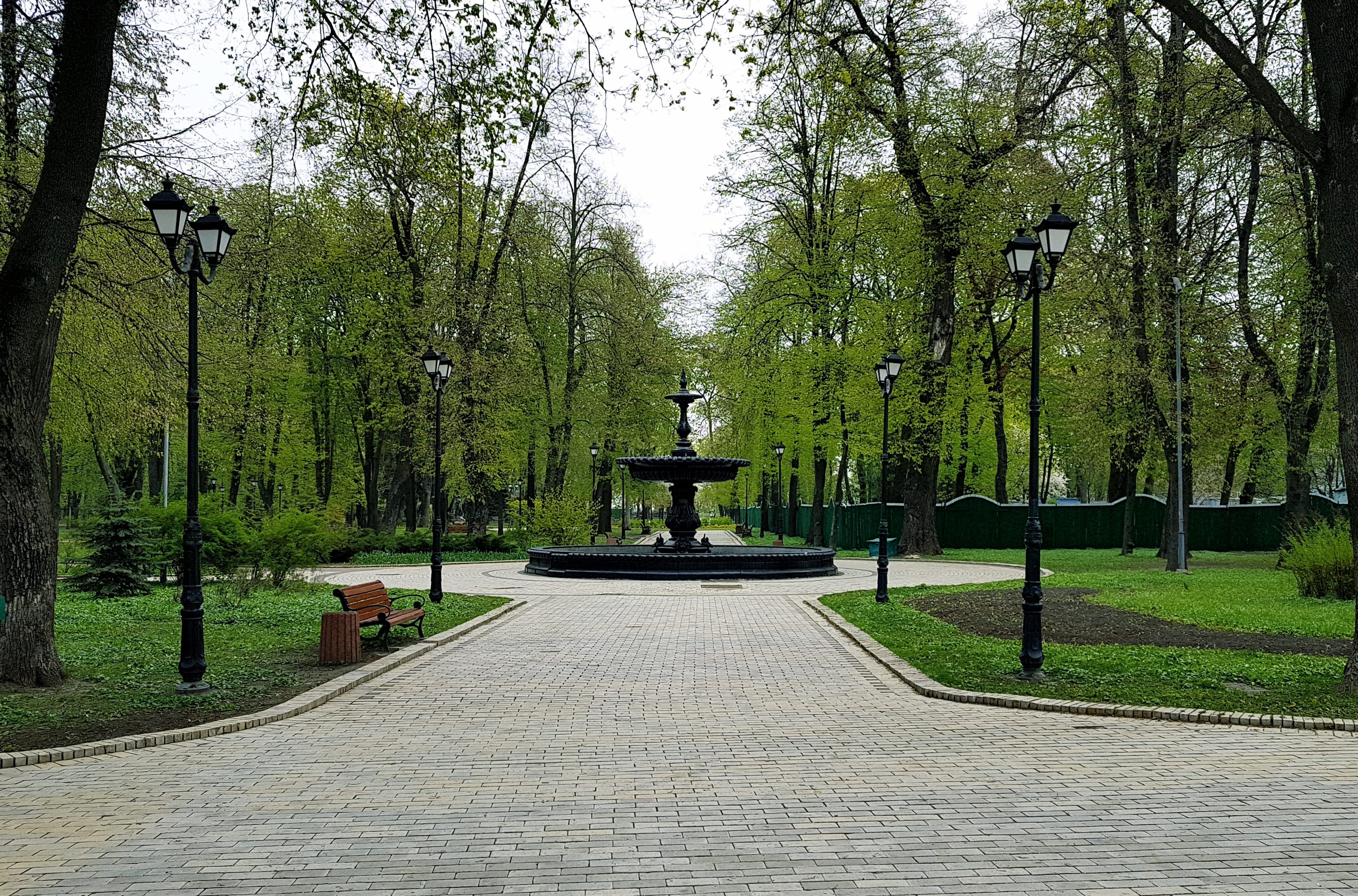 Mariinsky yard image 3