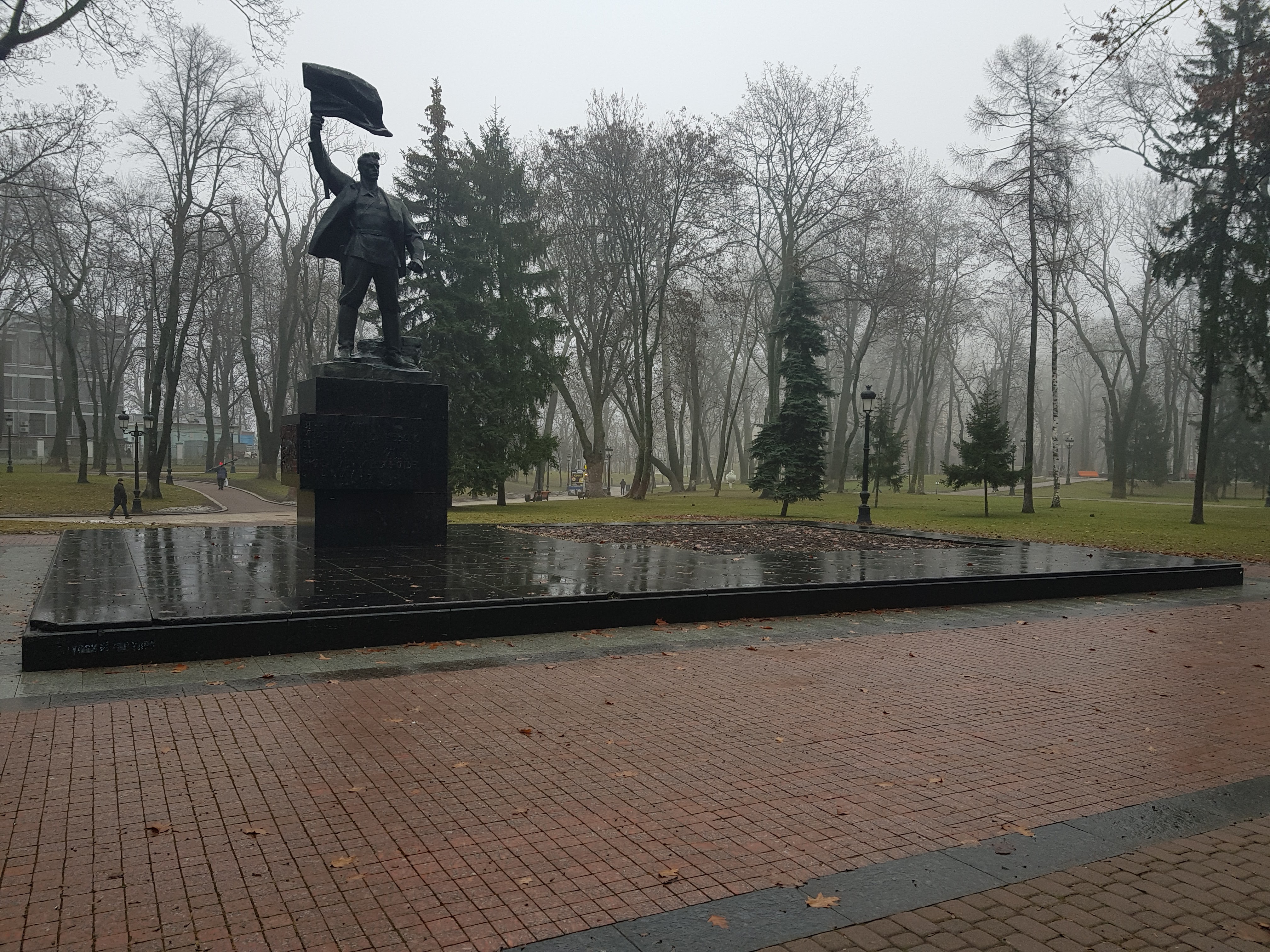 Mariinsky yard image 4