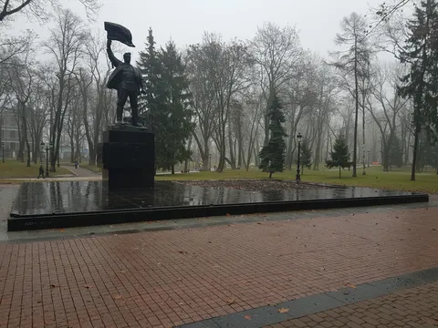 Mariinsky yard image 4