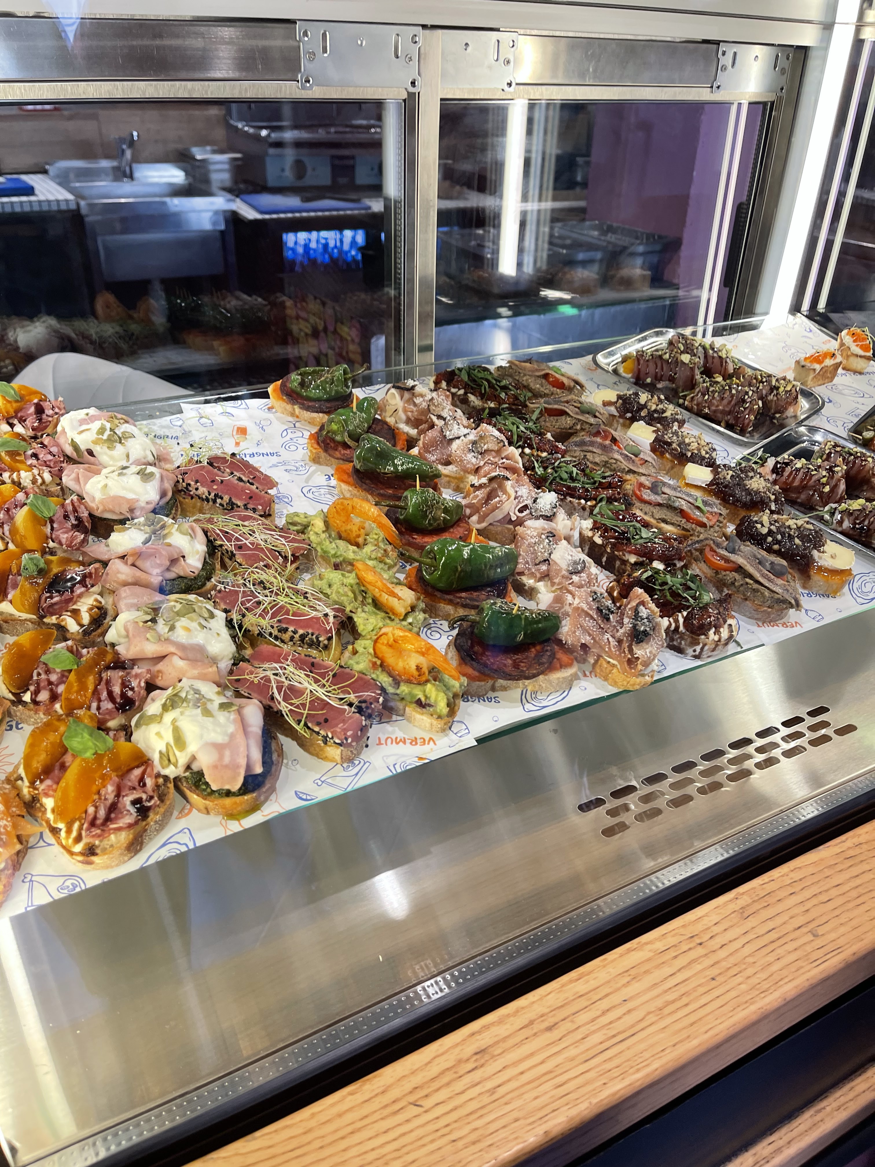 Naprosecco Oyster & Co image 9