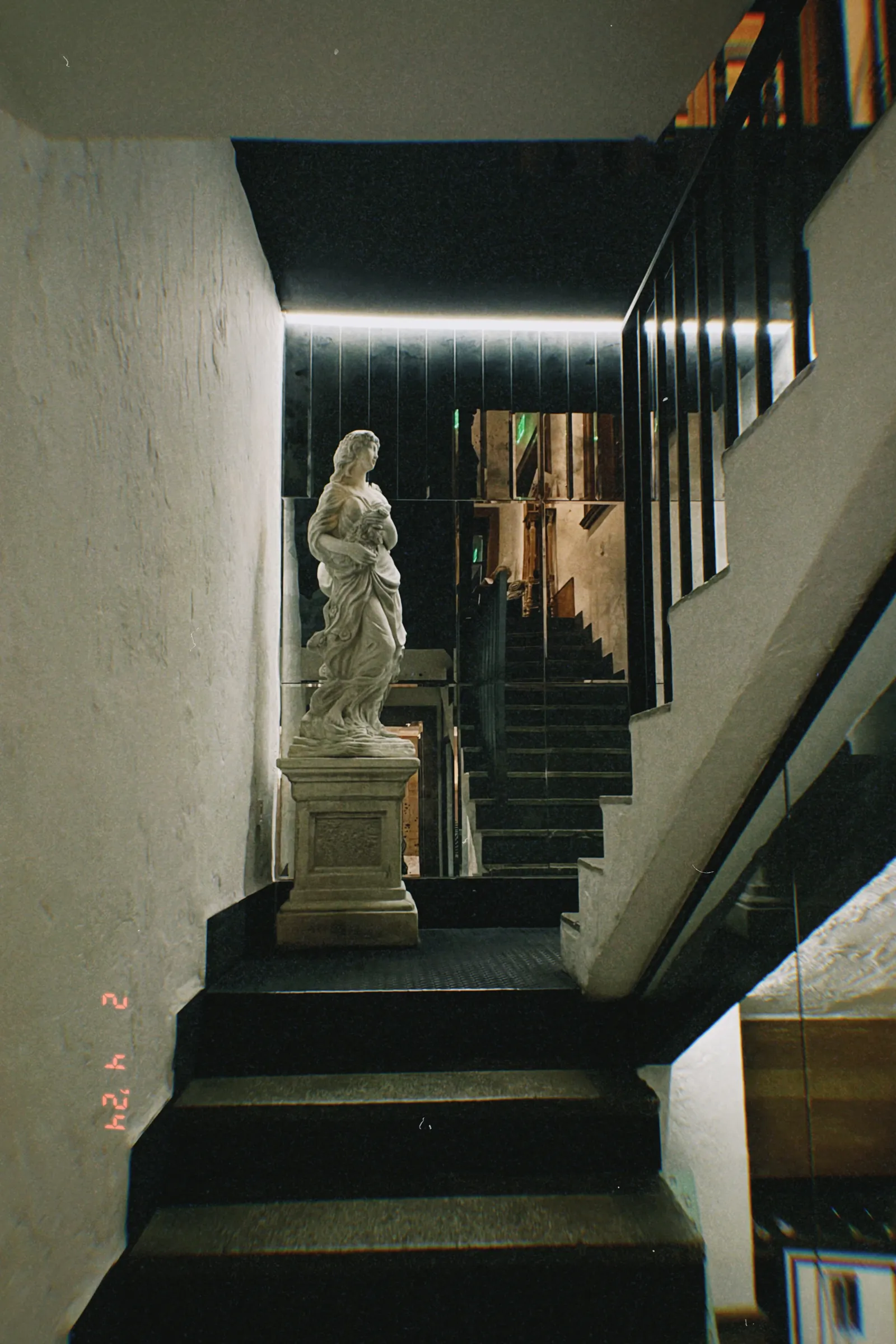 DOM #10 image 15
