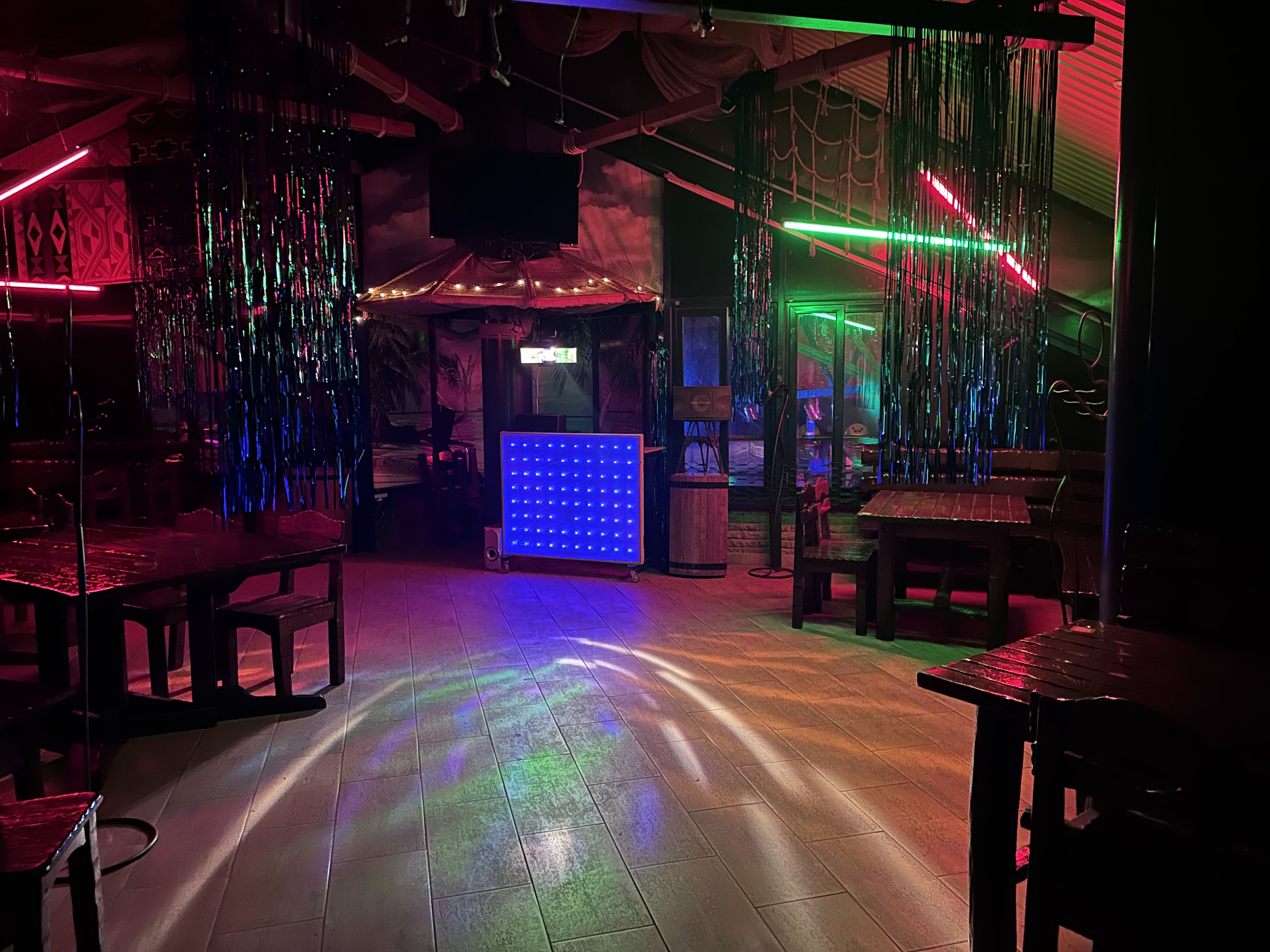 Pulse lounge & Club image 4