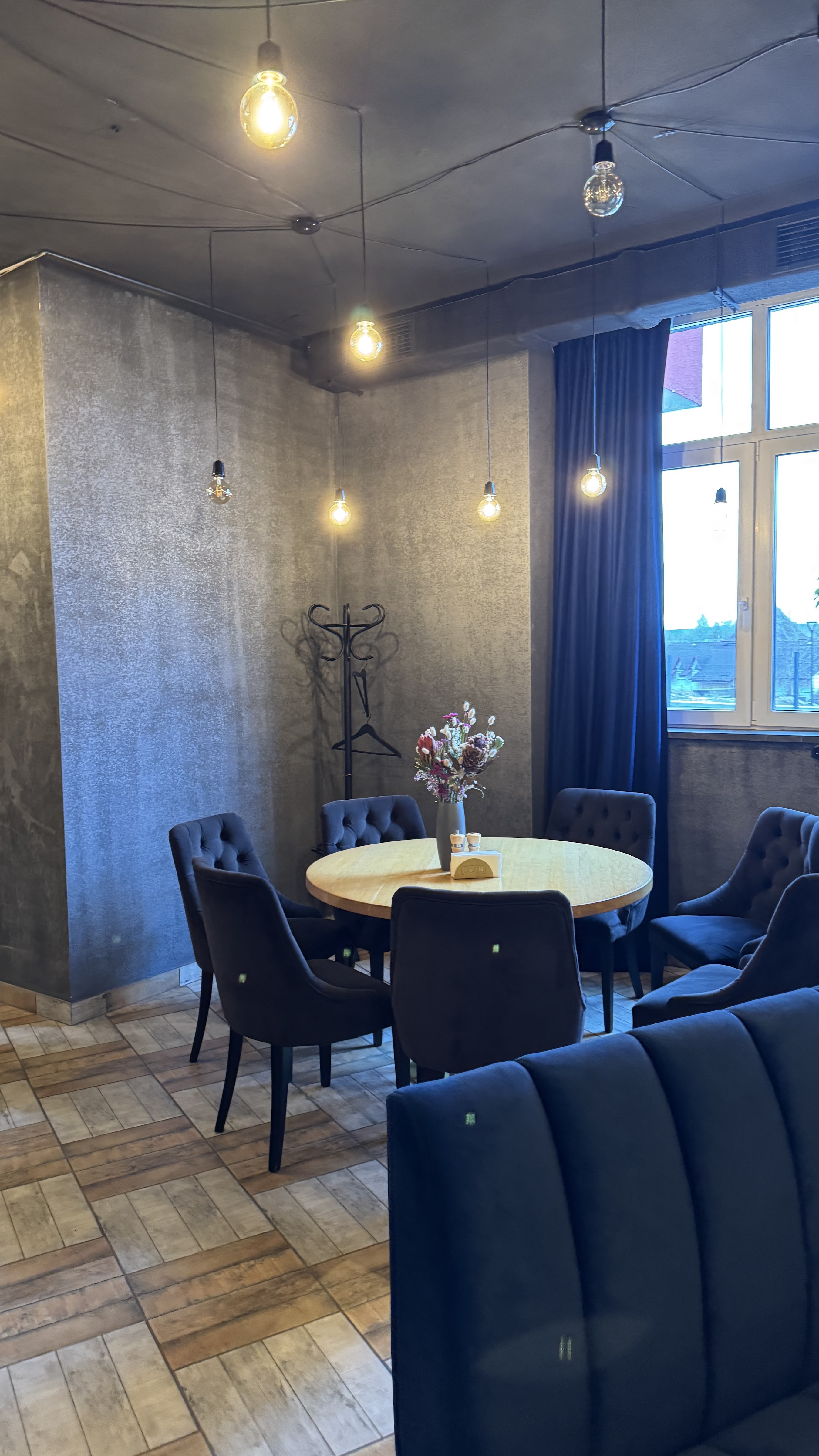 DVIR Restaurant&bar image 6