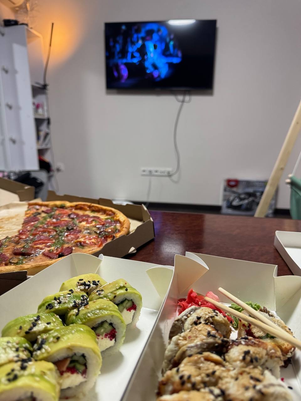 Insta sushi ktsb image 15