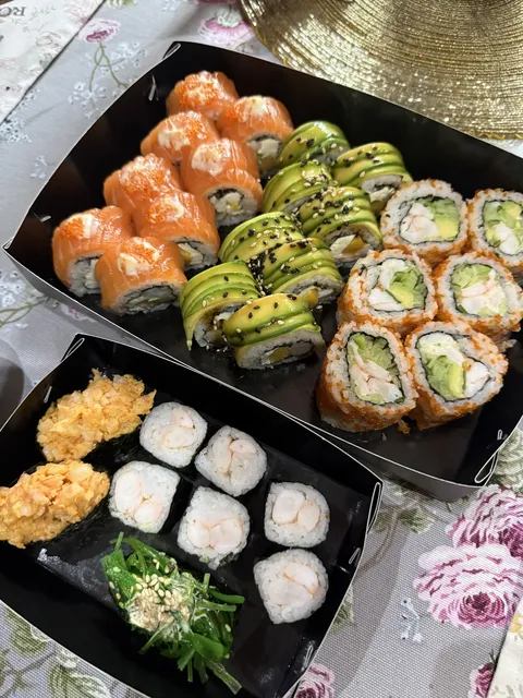 More Sushi Fayna image 13