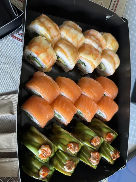 More Sushi Fayna image 17