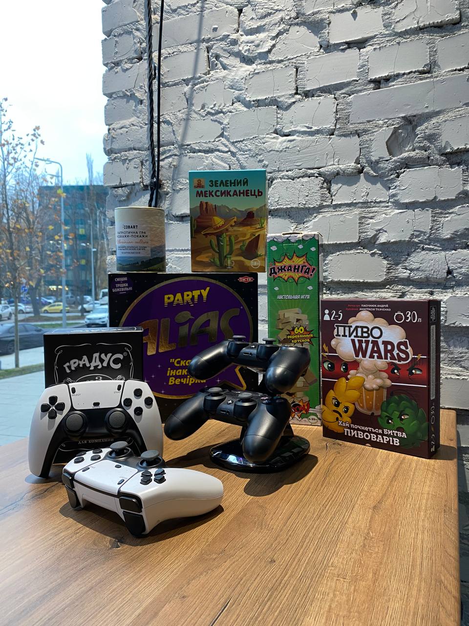 BeerCraft крамниця пива image 11