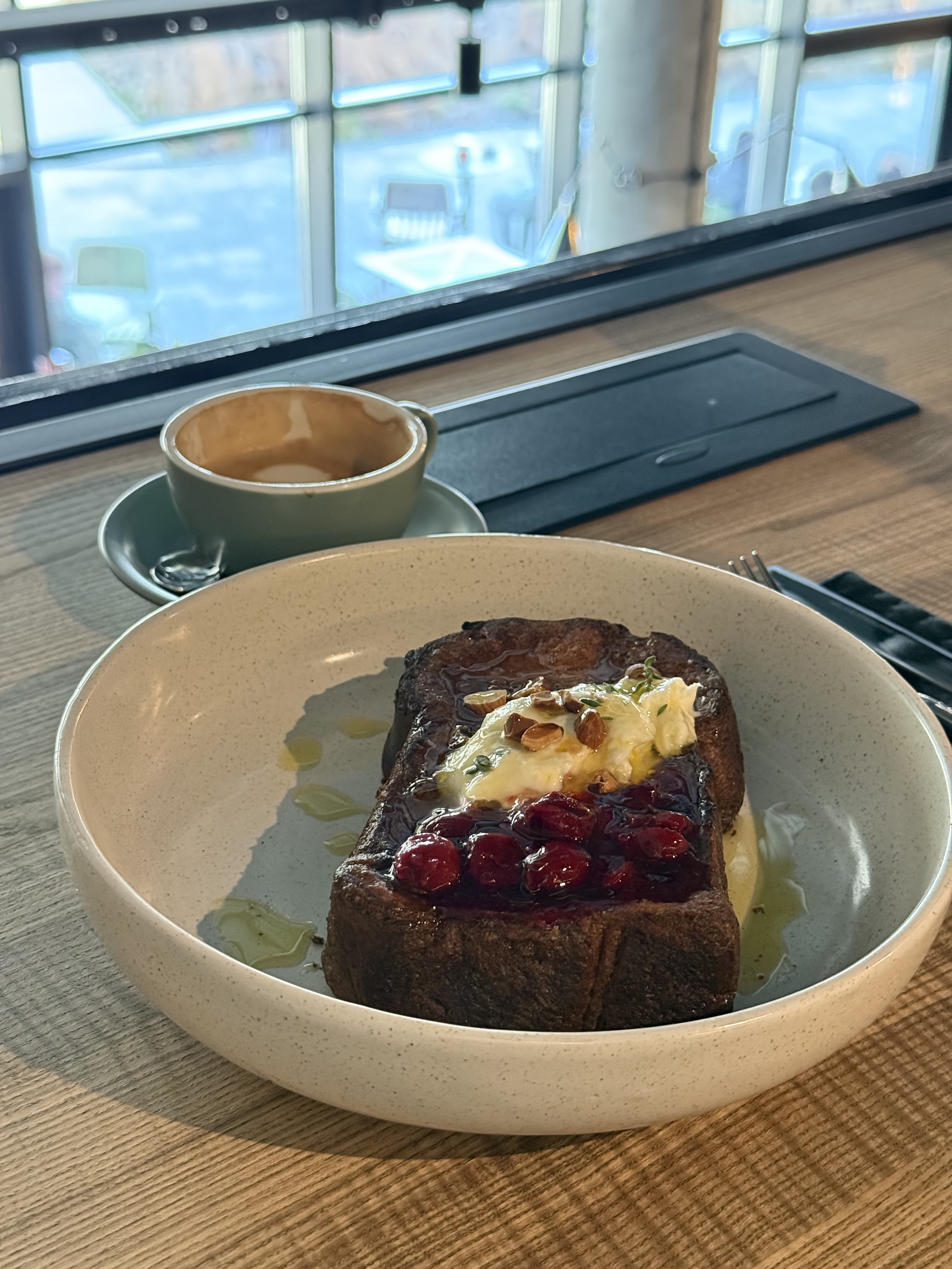 rise • café image 19