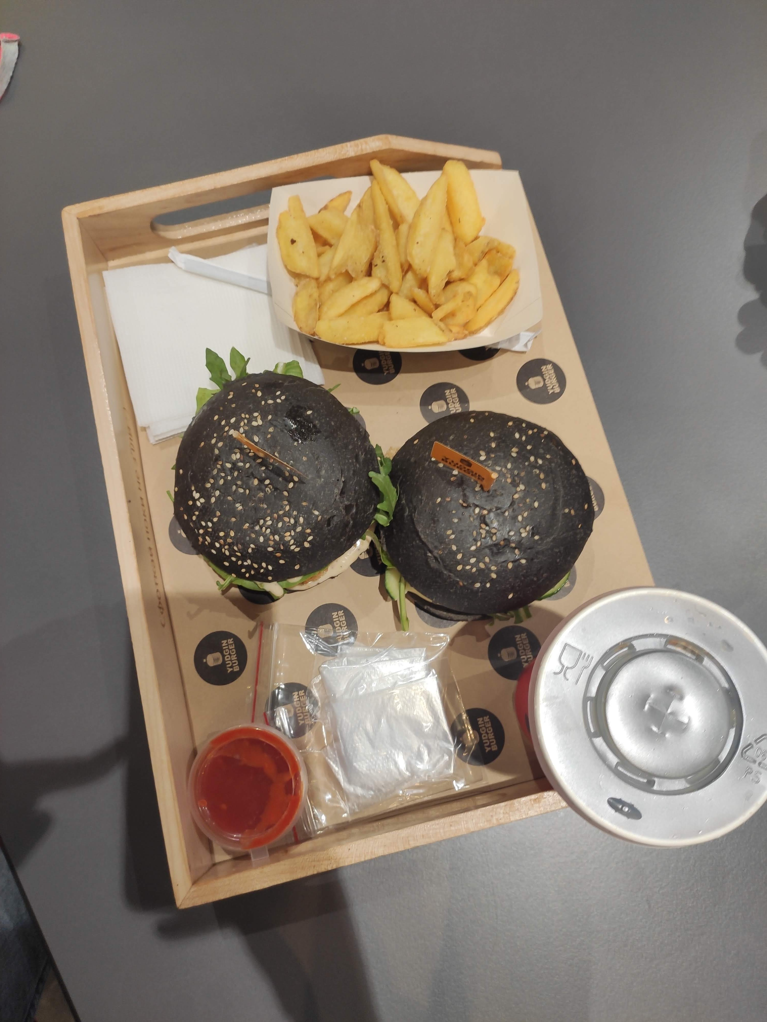 Юджин Бургер image 19