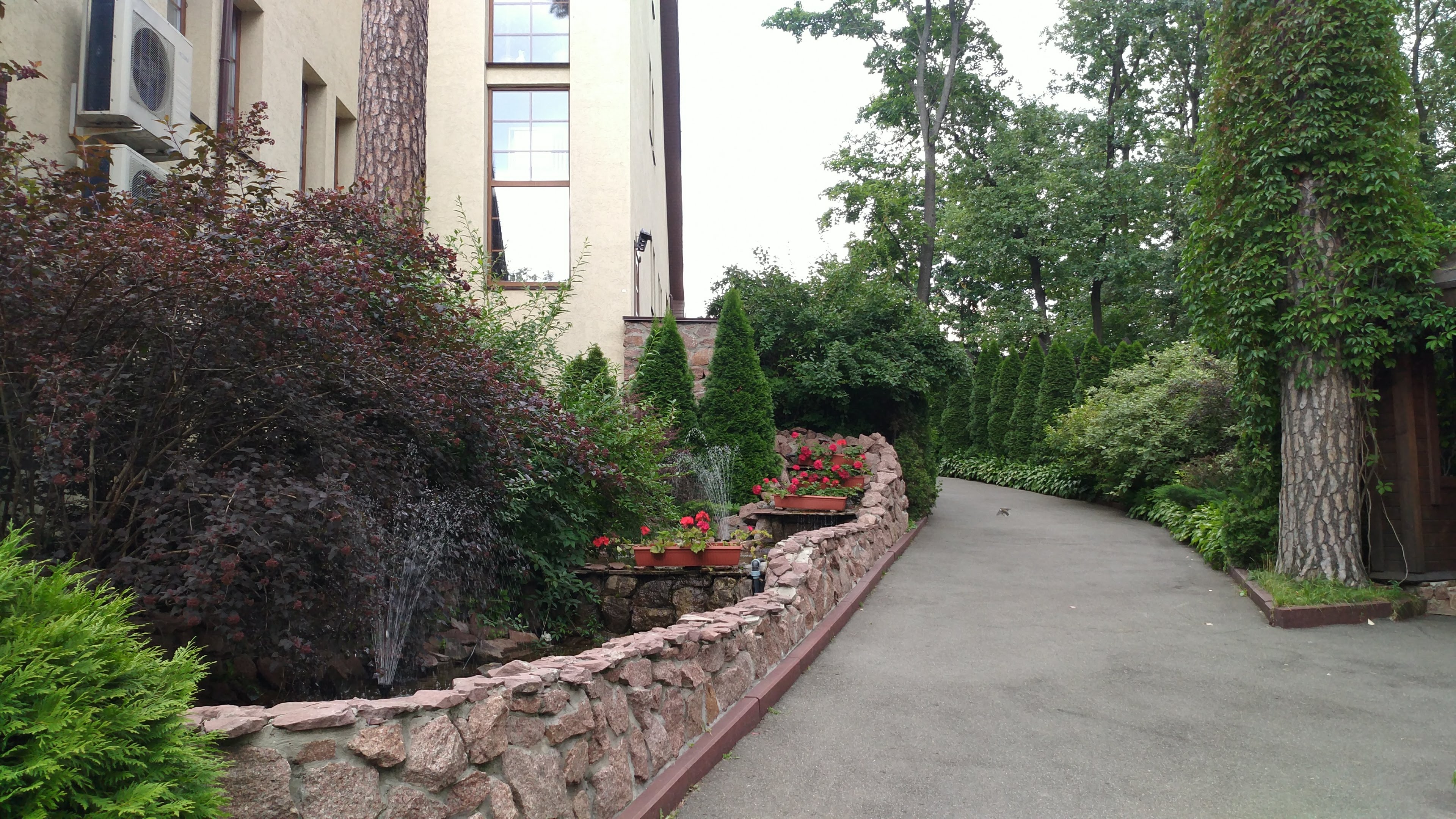 Kolyba House image 20