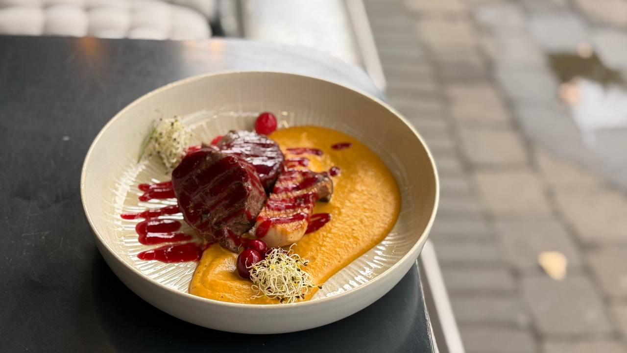 NLSN & FRNDS CF image 17