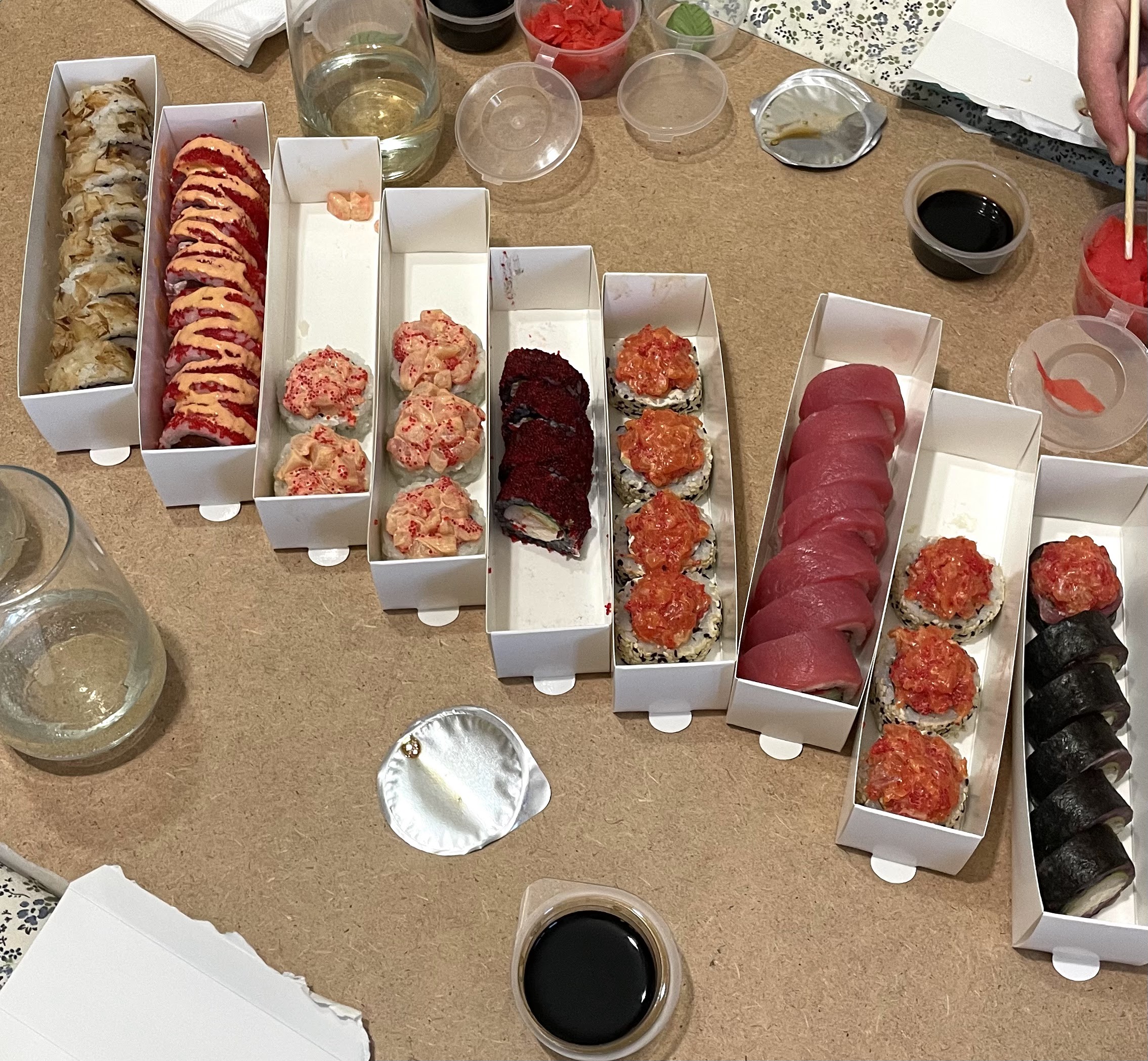 Рибка з неба | Доставка суші Київ | Суші | Преміум роли image 6