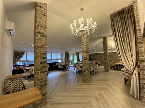 Priorka Restoran image 11