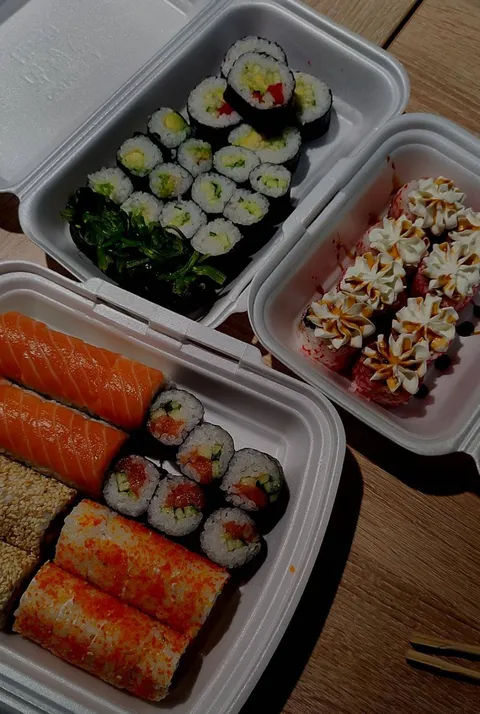 Sushi Wok image 18