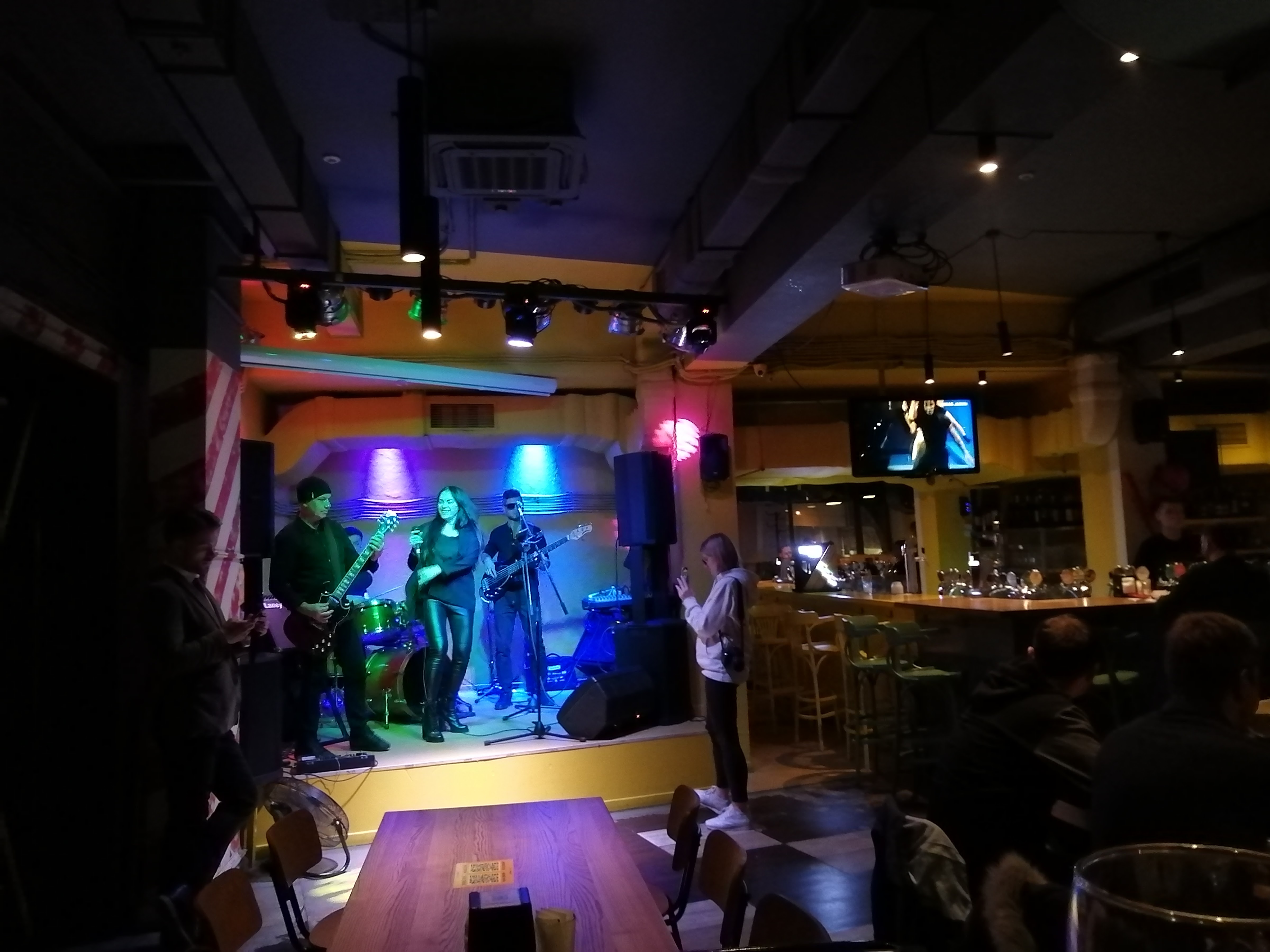 This is PivBar image 18