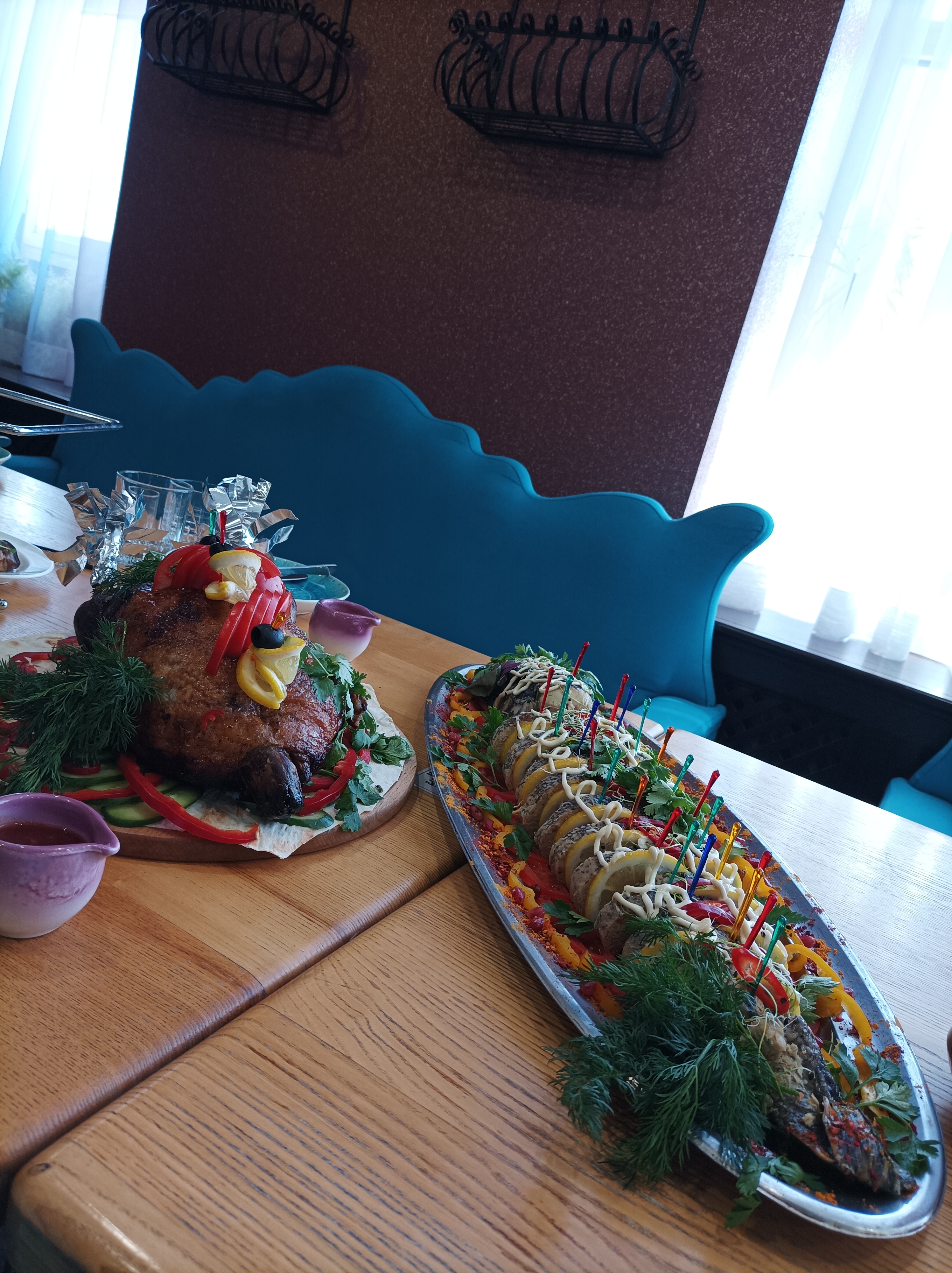 AZNAURI ресторан грузинської кухні image 17