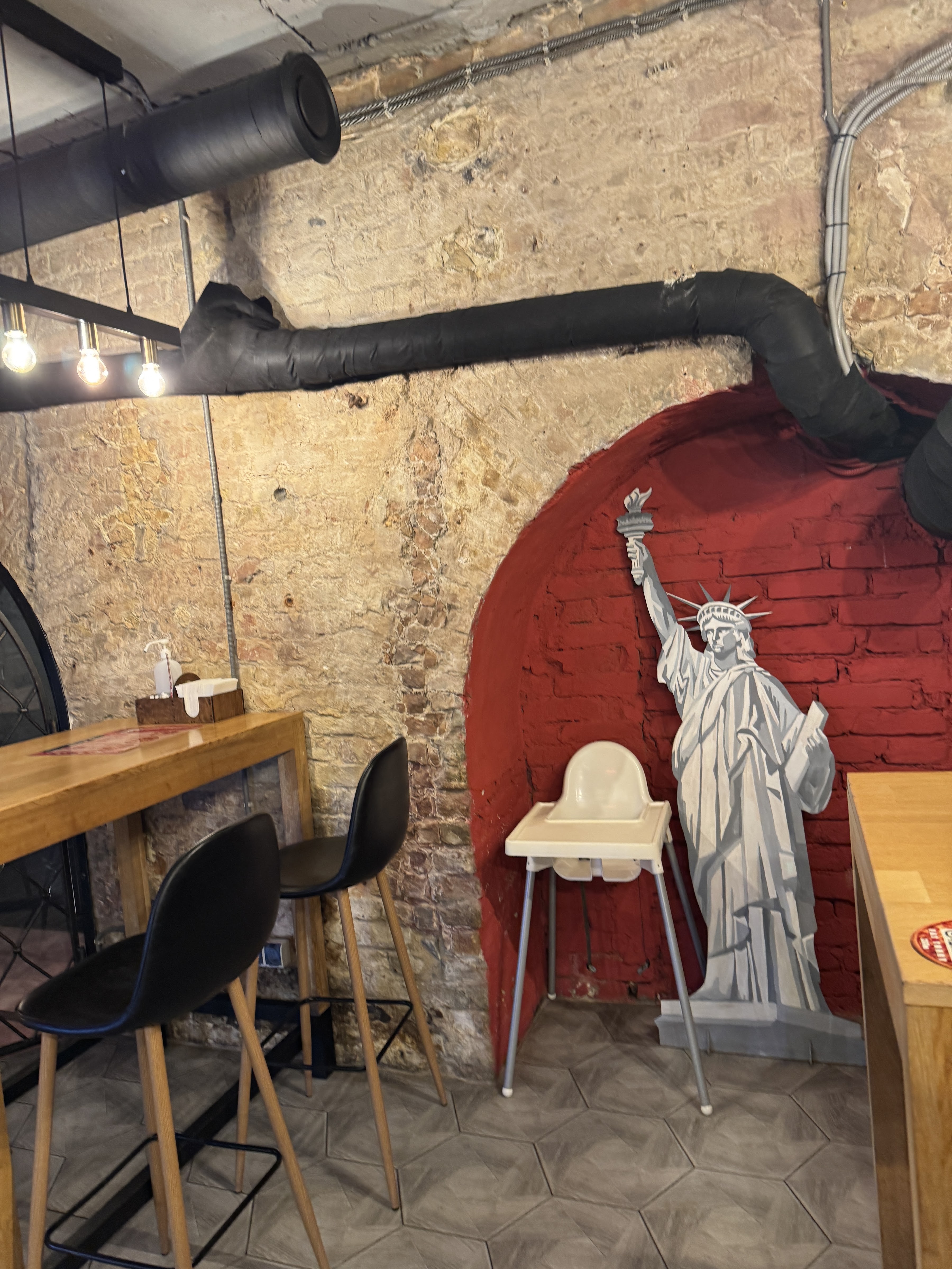 Fat Tonny Brooklyn Pizza image 20