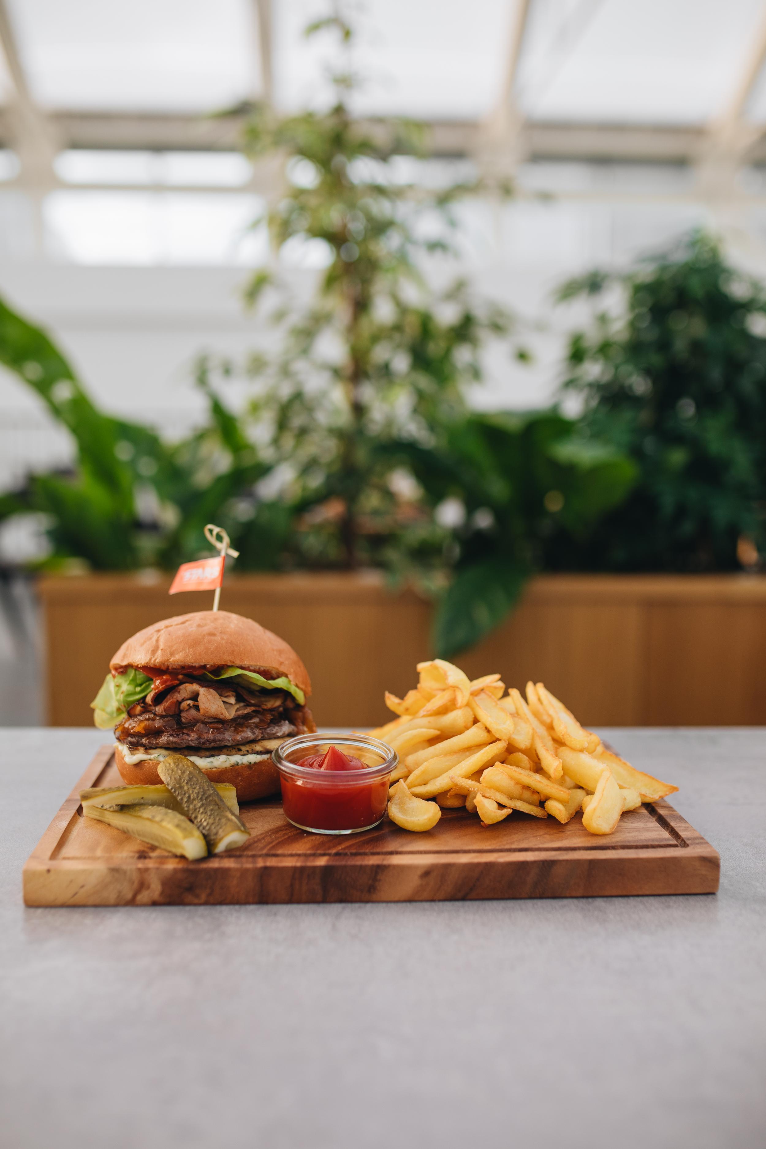 Stars social Space & Food market - ГОЛОВНИЙ ФУДМАРКЕТ УКРАЇНИ image 2