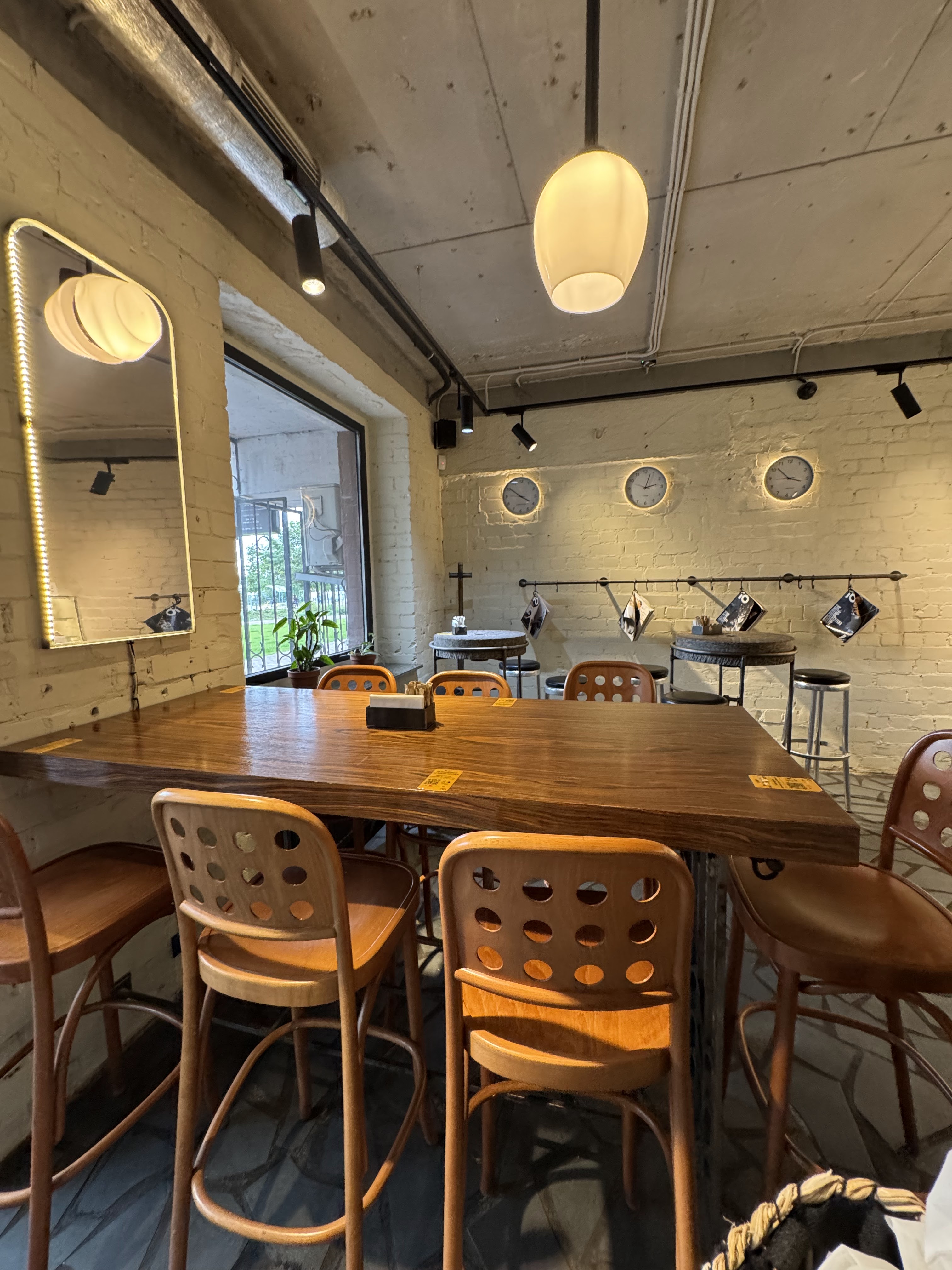 Хлібний image 3