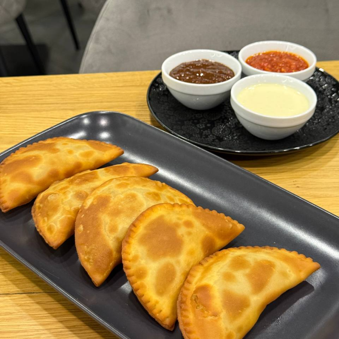 Tatarka Chebureky Po-Krymsʹky image 13