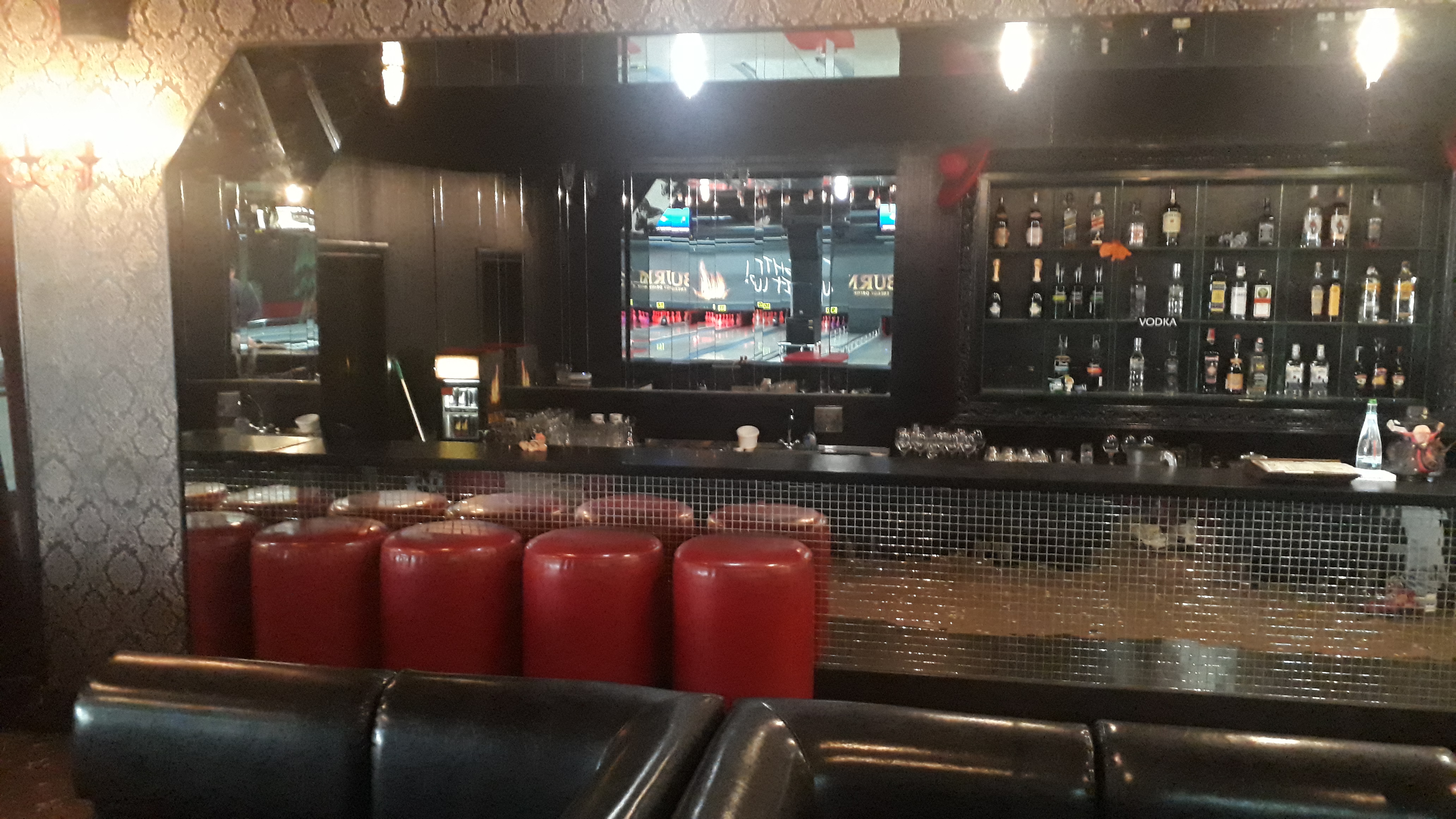 Караоке-боулінг клуб Bowling SkyMall image 10