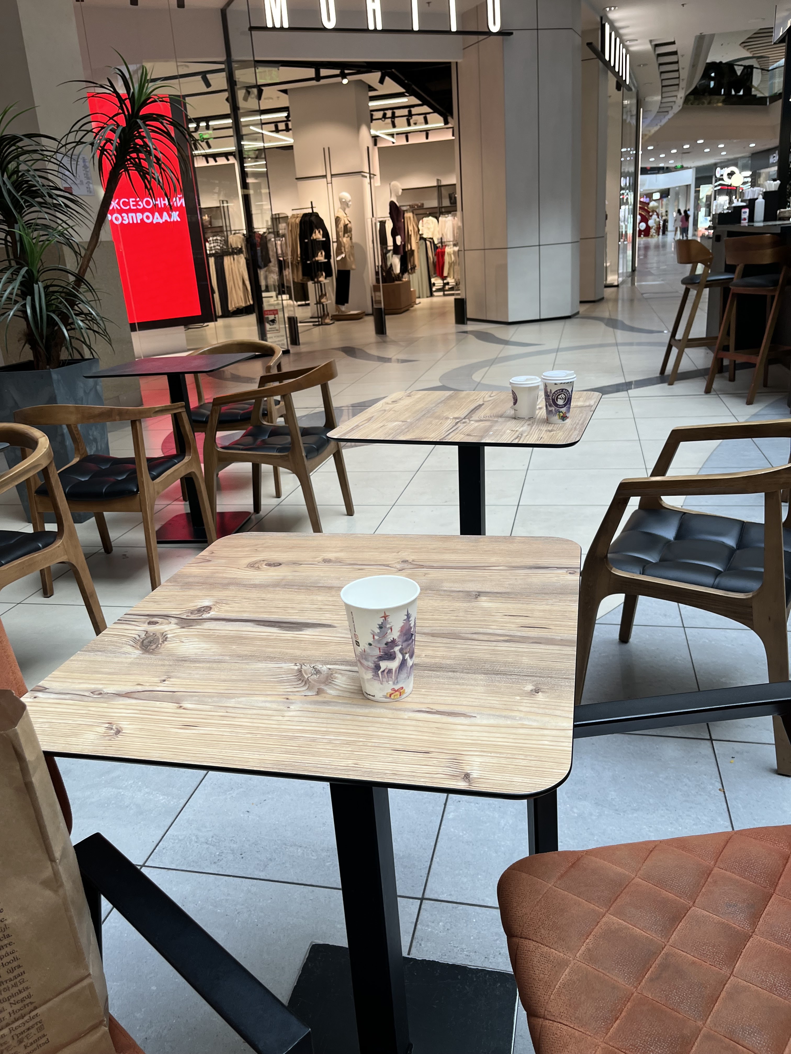 Merry Berry Cafe image 3