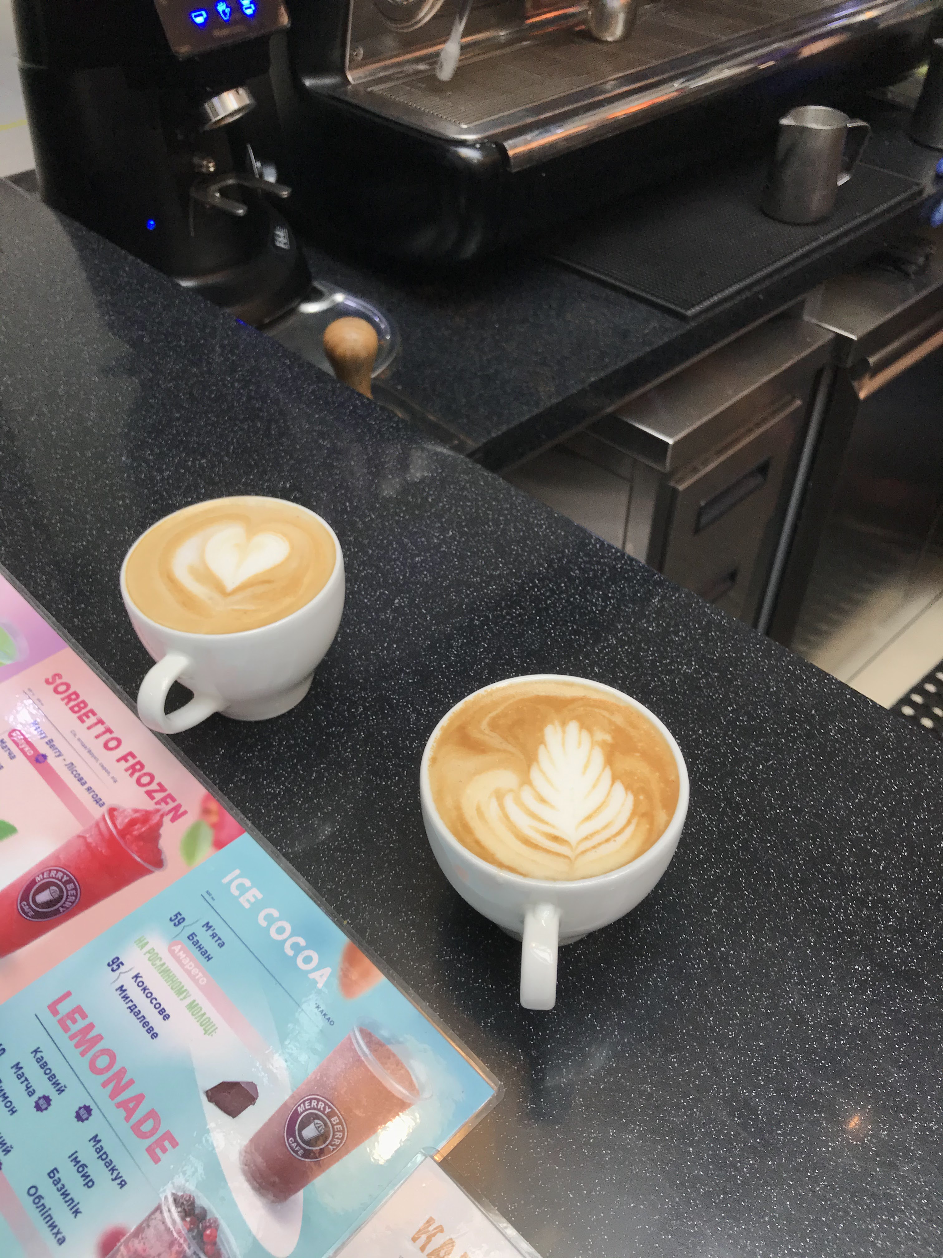 Merry Berry Cafe image 9