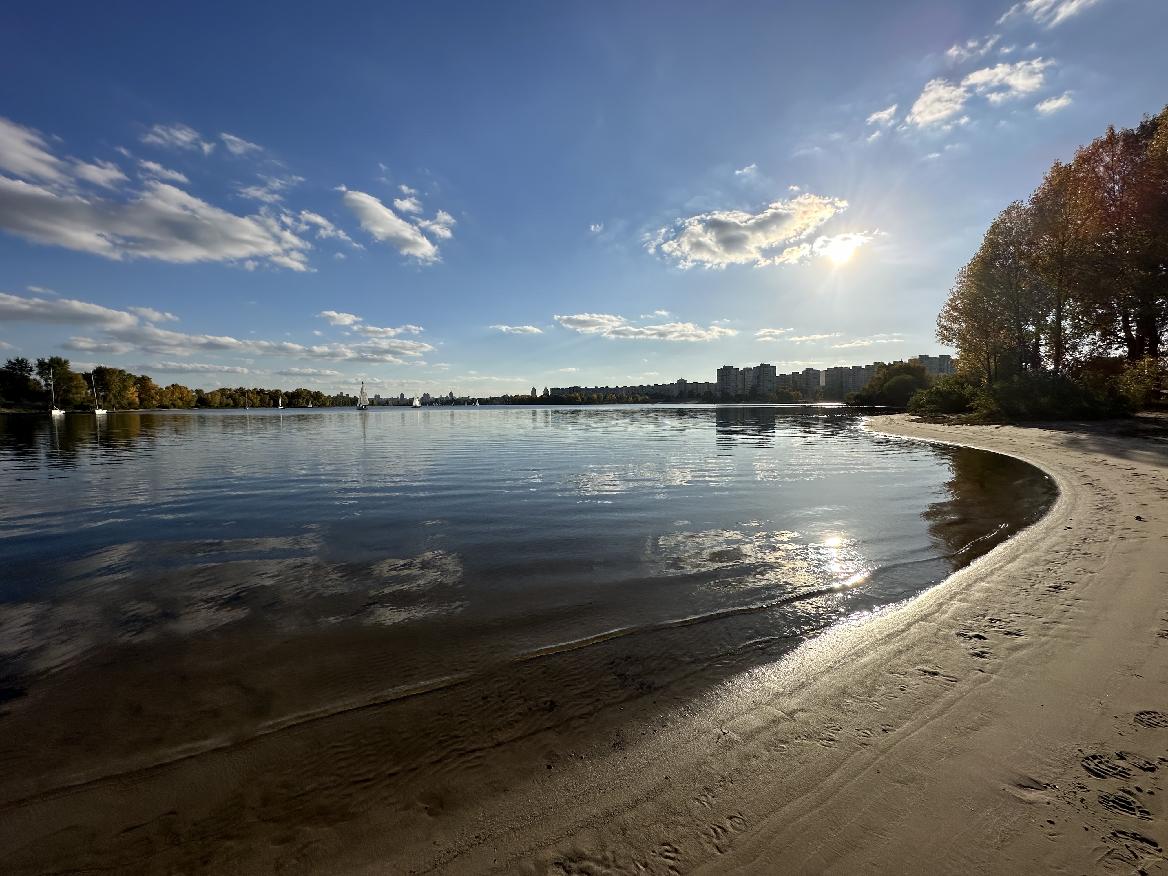 The GRAND Place image 16