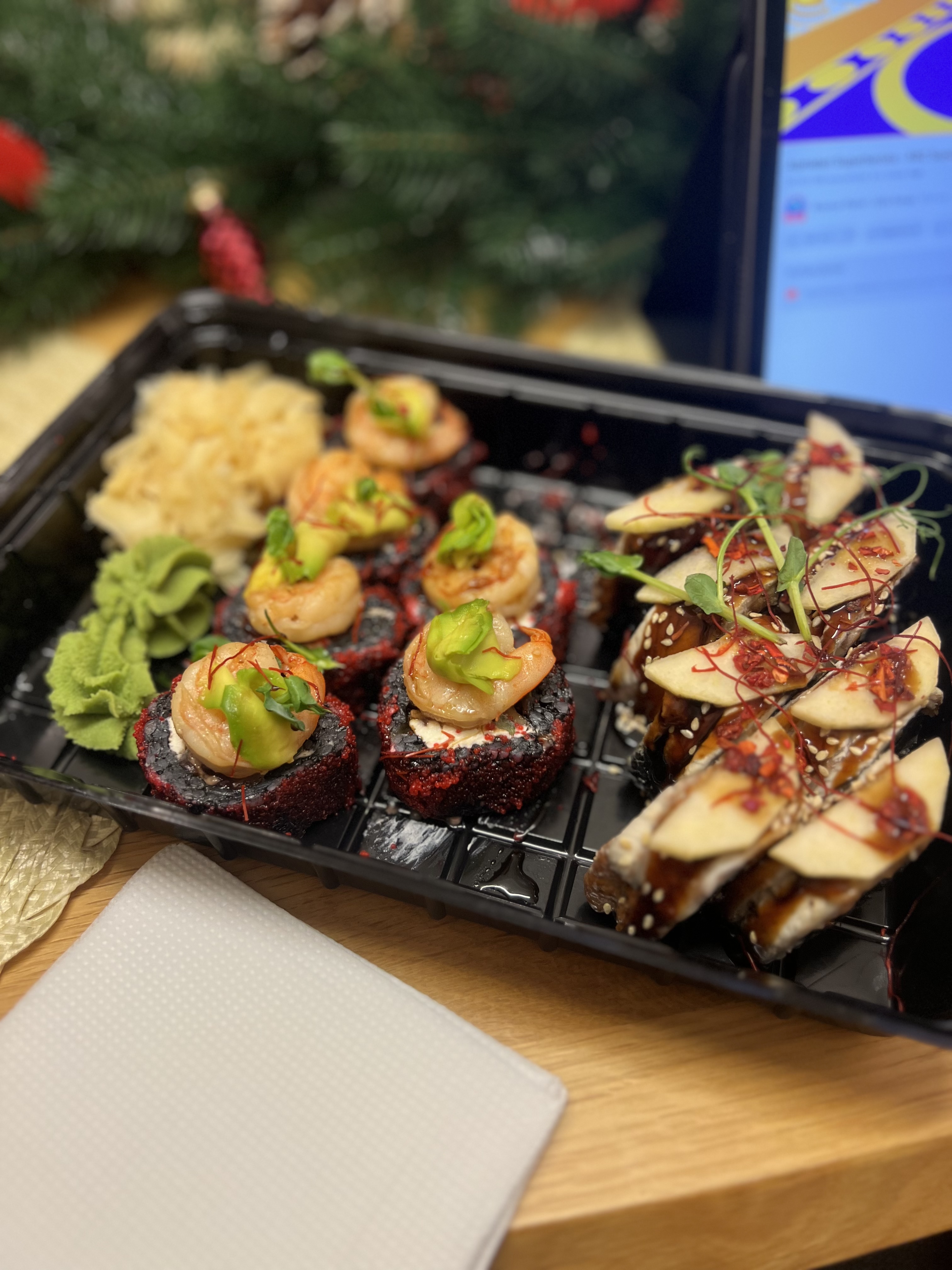 А MeNi...(Сакана )суші, піца, бургери Обухів image 5