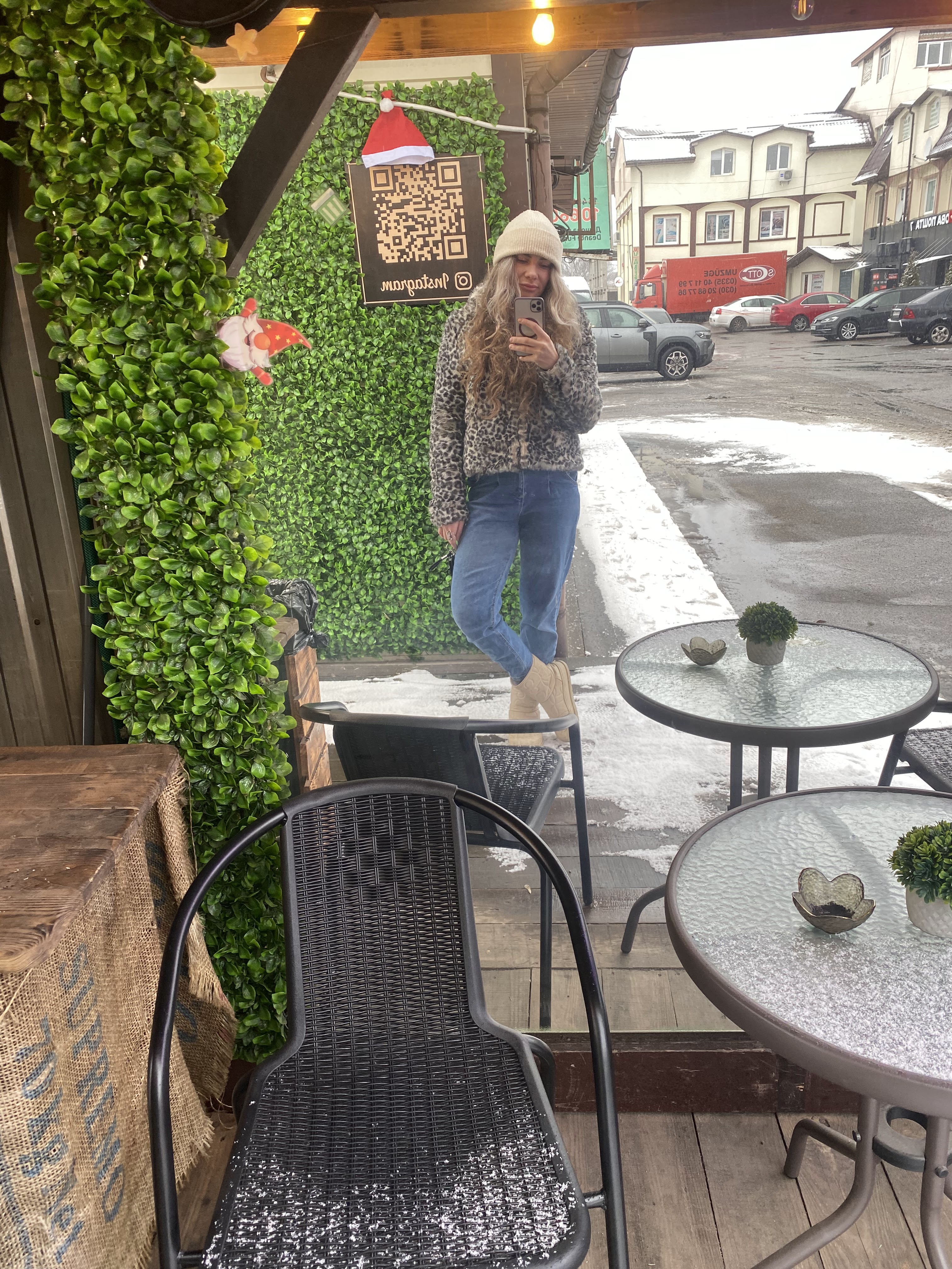 WEST Drive кавʼярня-бургерна image 11