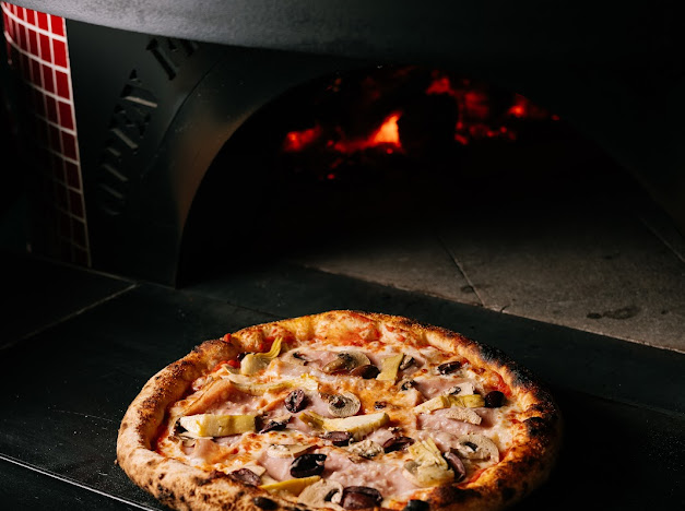 Obert Pizza image 12