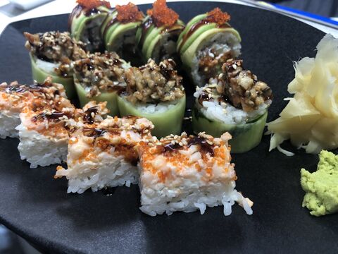Sushi studio modern image 2