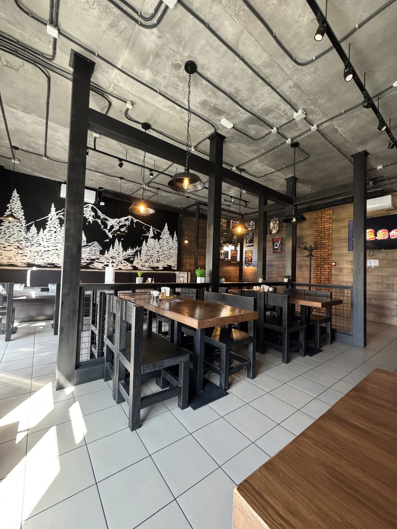 Fat Daddy Burgers image 18