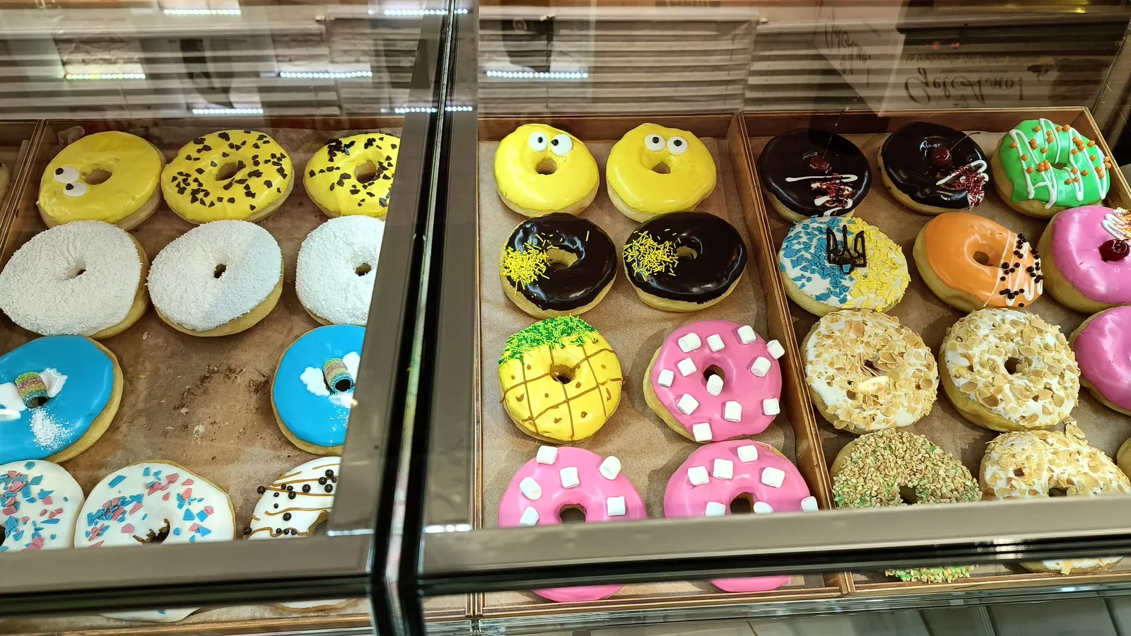 Donuts club image 4