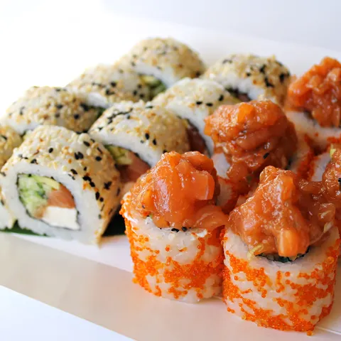 Sushi Kushi суші бар & доставка image 12