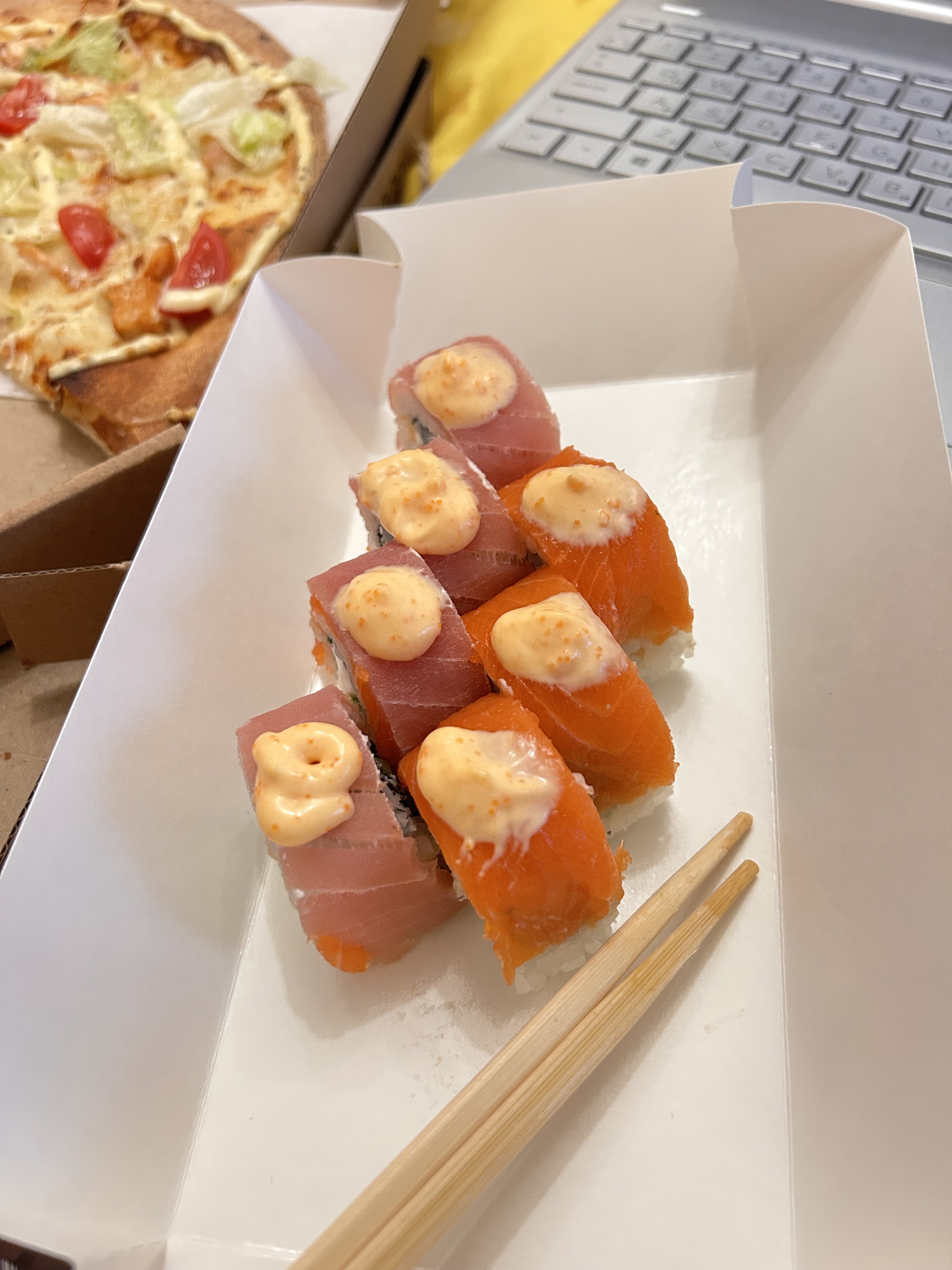GoGoPizza & SUSHIGO image 9